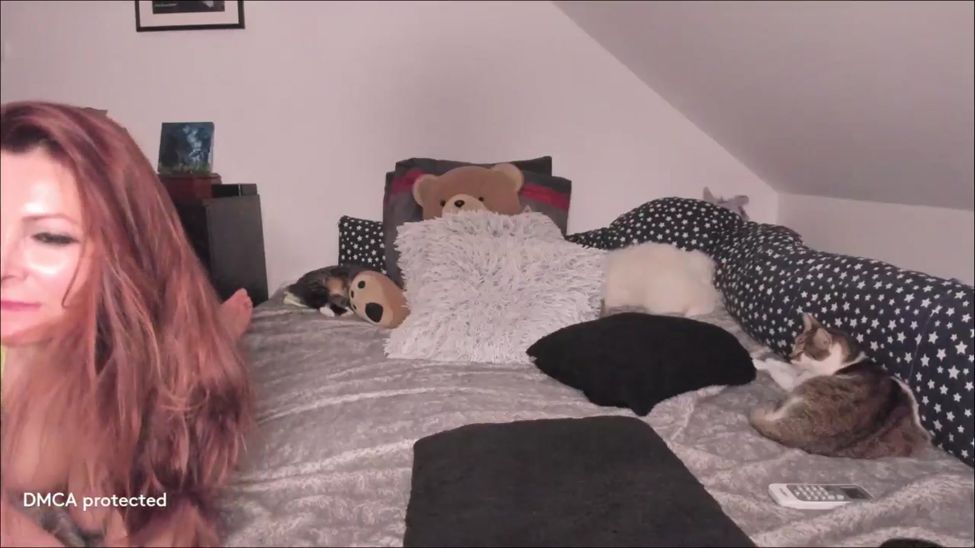 Gallery image thumbnail from Deessert's myfreecams stream on, 03/05/2026, 04:33 image 2 of 20