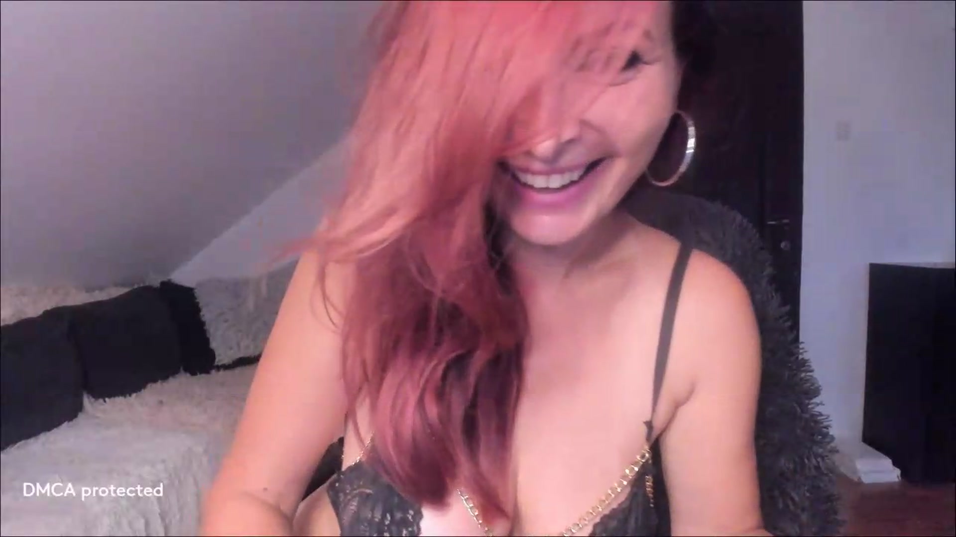 Gallery image thumbnail from Deessert's myfreecams stream on, 09/20/2026, 04:02 image 18 of 20