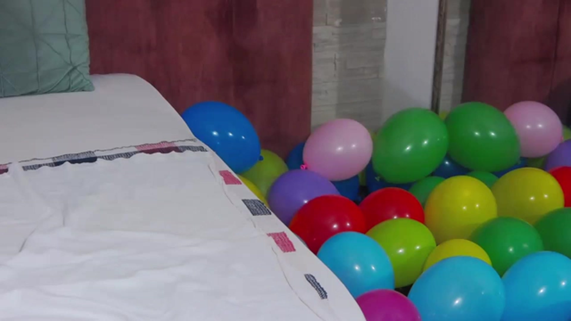Gallery image thumbnail from DeliceSmile's myfreecams stream on, 01/27/2023, 19:13 image 20 of 20