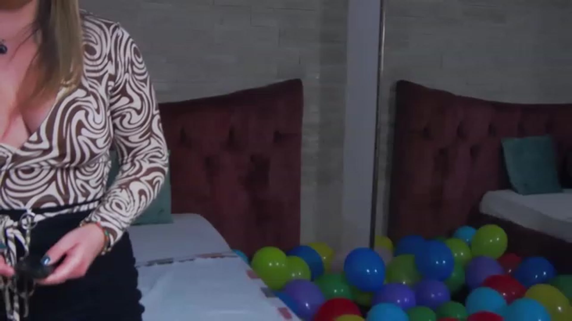 Gallery image thumbnail from DeliceSmile's myfreecams stream on, 01/27/2023, 19:13 image 4 of 20