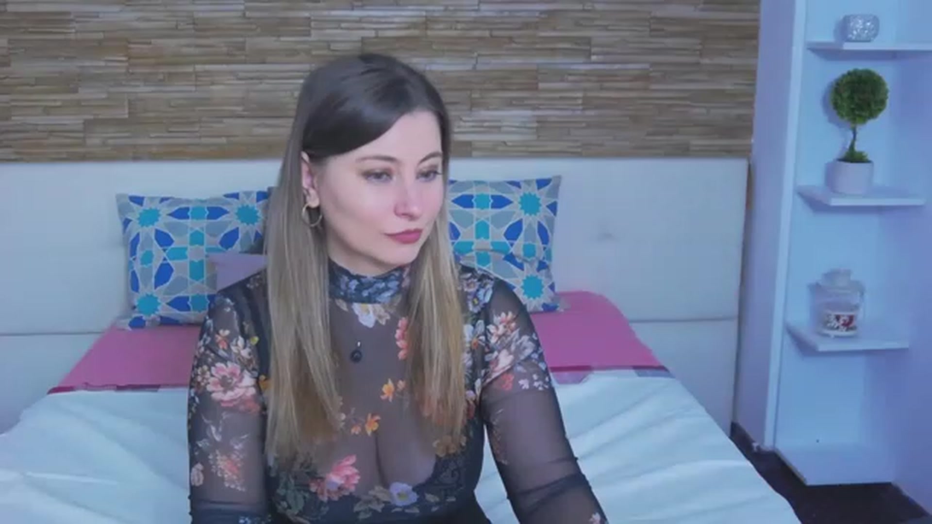 Gallery image thumbnail from DeliceSmile's myfreecams stream on, 02/06/2023, 15:13 image 6 of 20