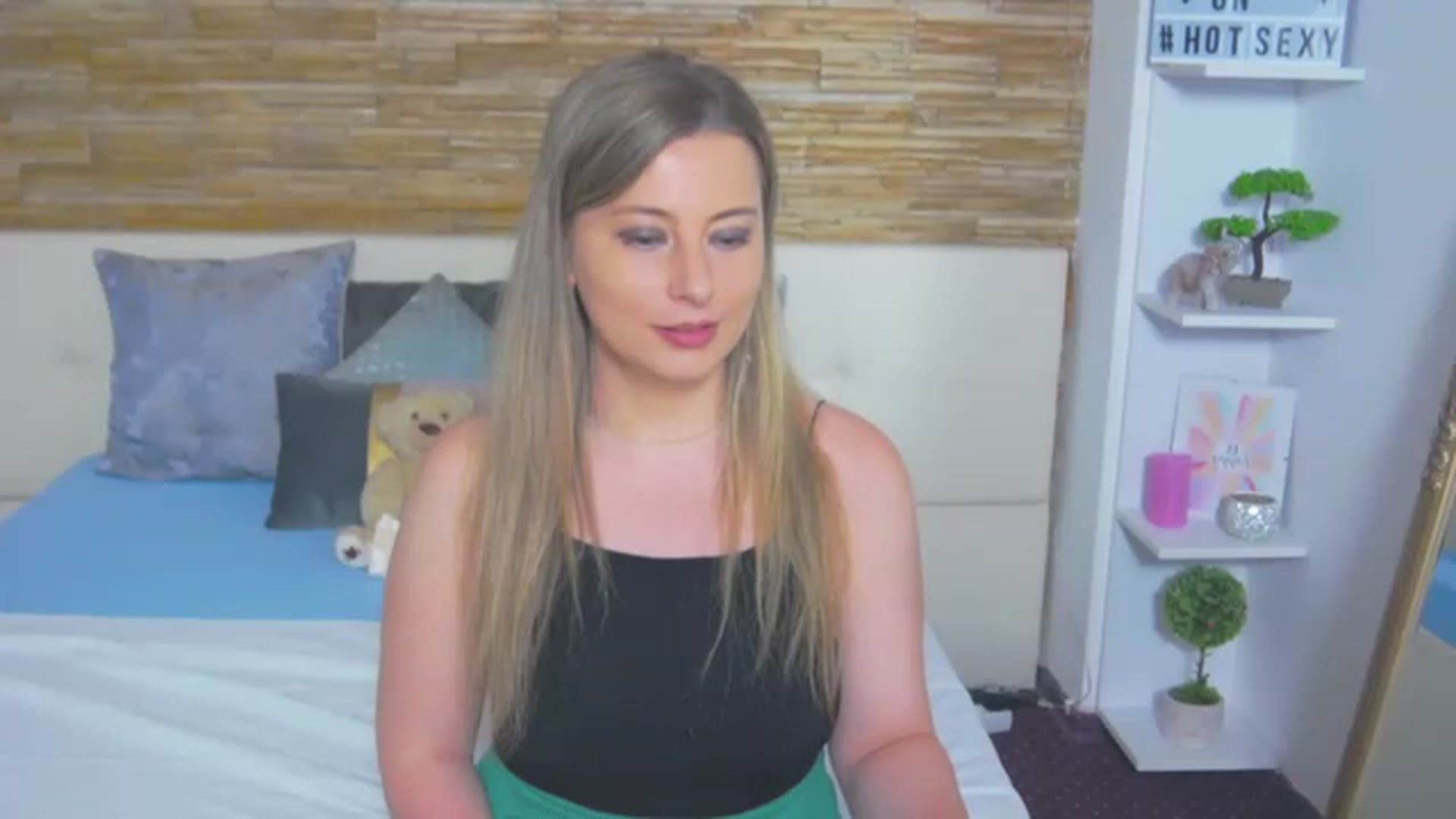 Gallery image thumbnail from DeliceSmile's myfreecams stream on, 06/09/2023, 14:29 image 6 of 20