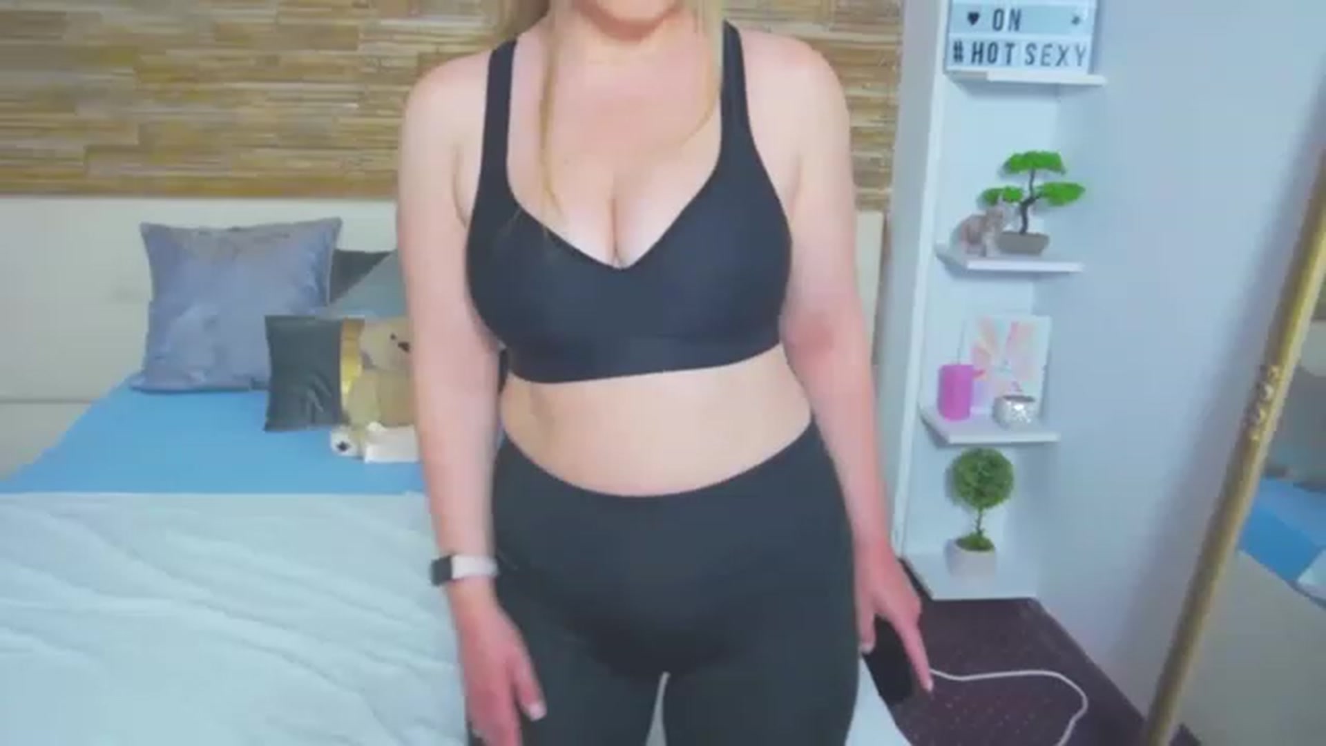Gallery image thumbnail from DeliceSmile's myfreecams stream on, 06/10/2023, 13:58 image 18 of 20