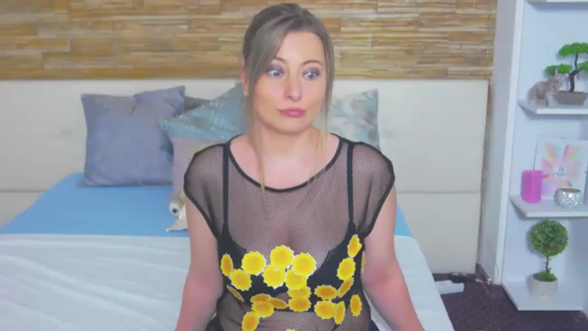 Gallery image thumbnail from DeliceSmile's myfreecams stream on, 06/16/2023, 17:19 image 19 of 20
