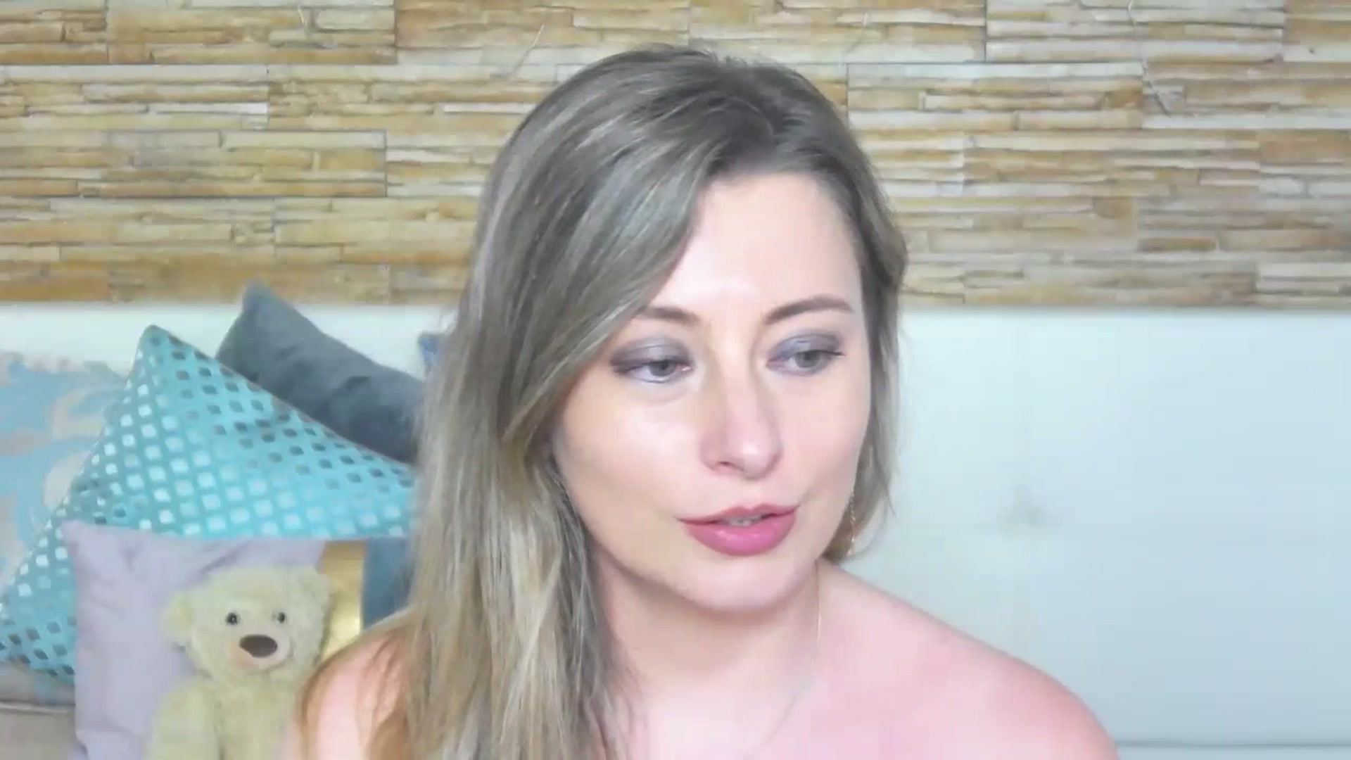 Gallery image thumbnail from DeliceSmile's myfreecams stream on, 06/29/2023, 19:35 image 19 of 20