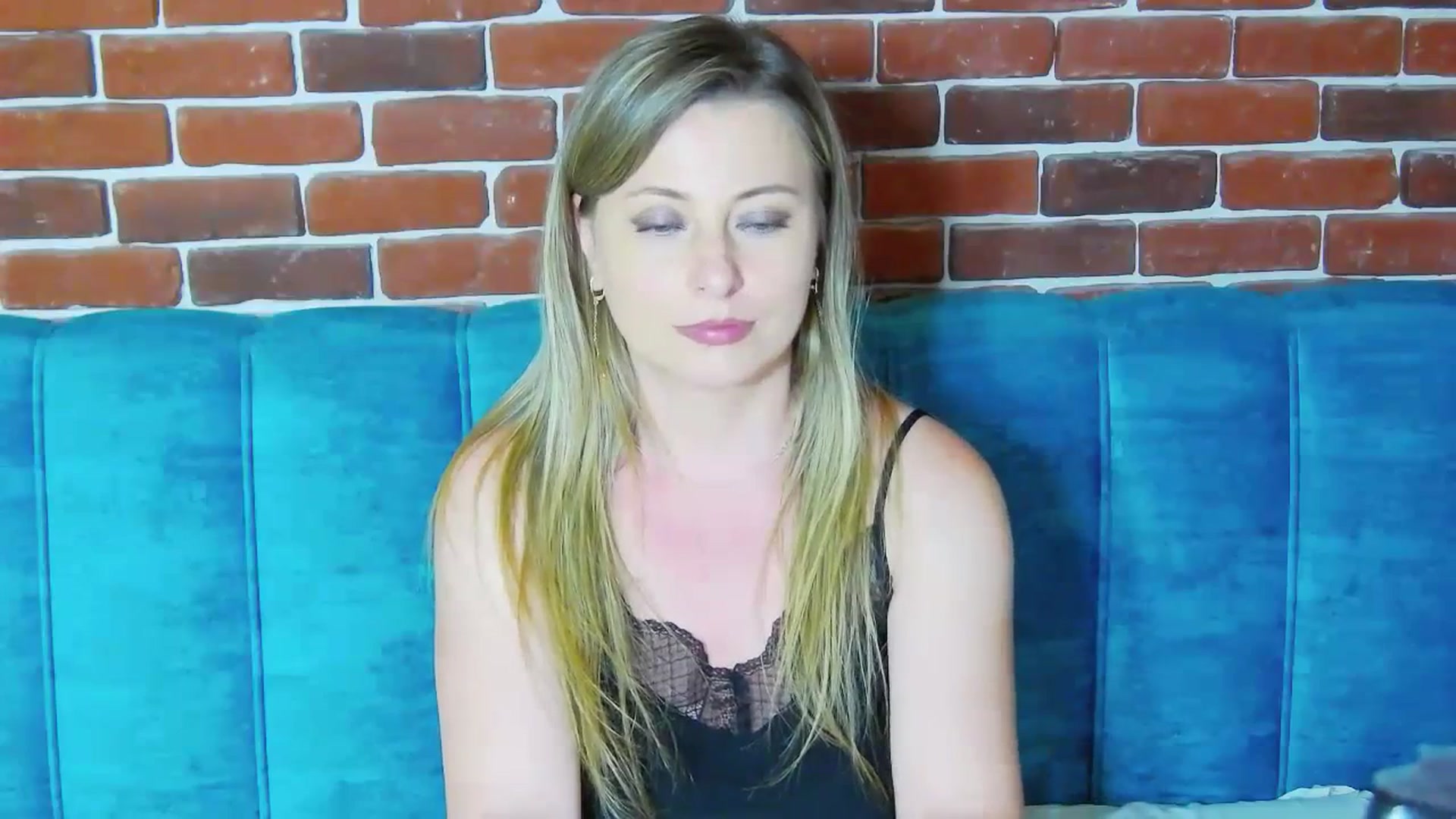 Gallery image thumbnail from DeliceSmile's myfreecams stream on, 07/18/2023, 18:28 image 4 of 20