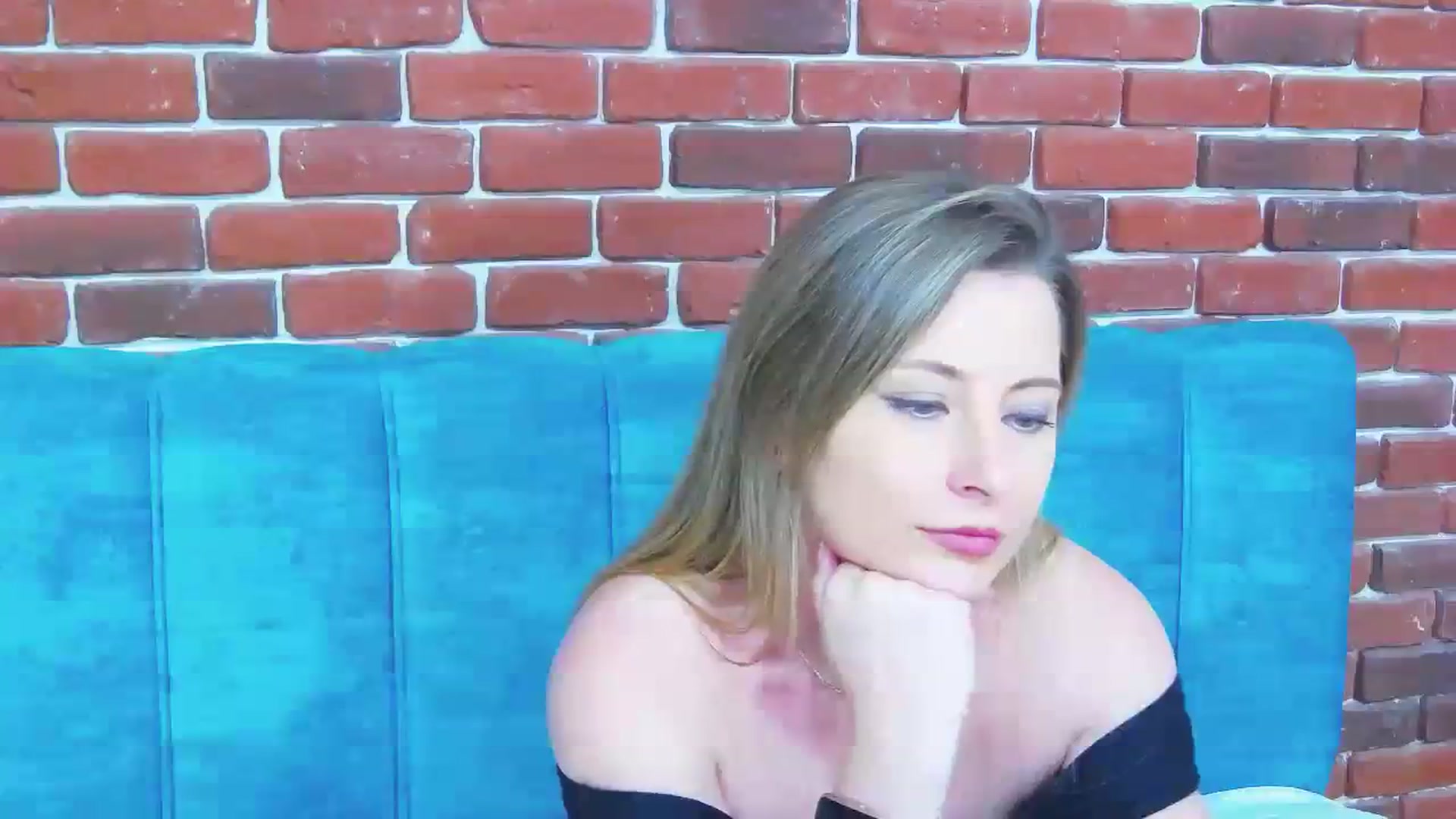 Gallery image thumbnail from DeliceSmile's myfreecams stream on, 08/03/2023, 19:05 image 17 of 20
