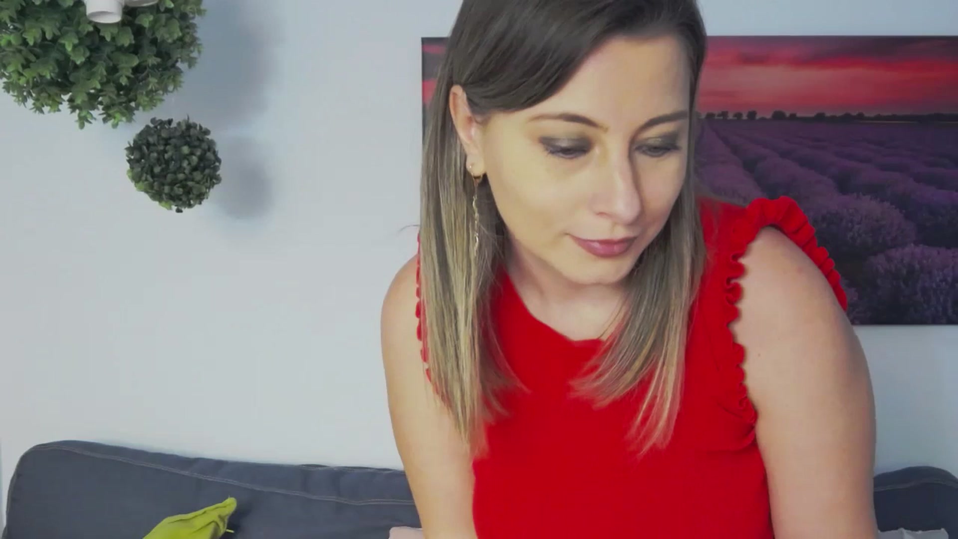 Gallery image thumbnail from DeliceSmile's myfreecams stream on, 12/08/2023, 09:40 image 4 of 20