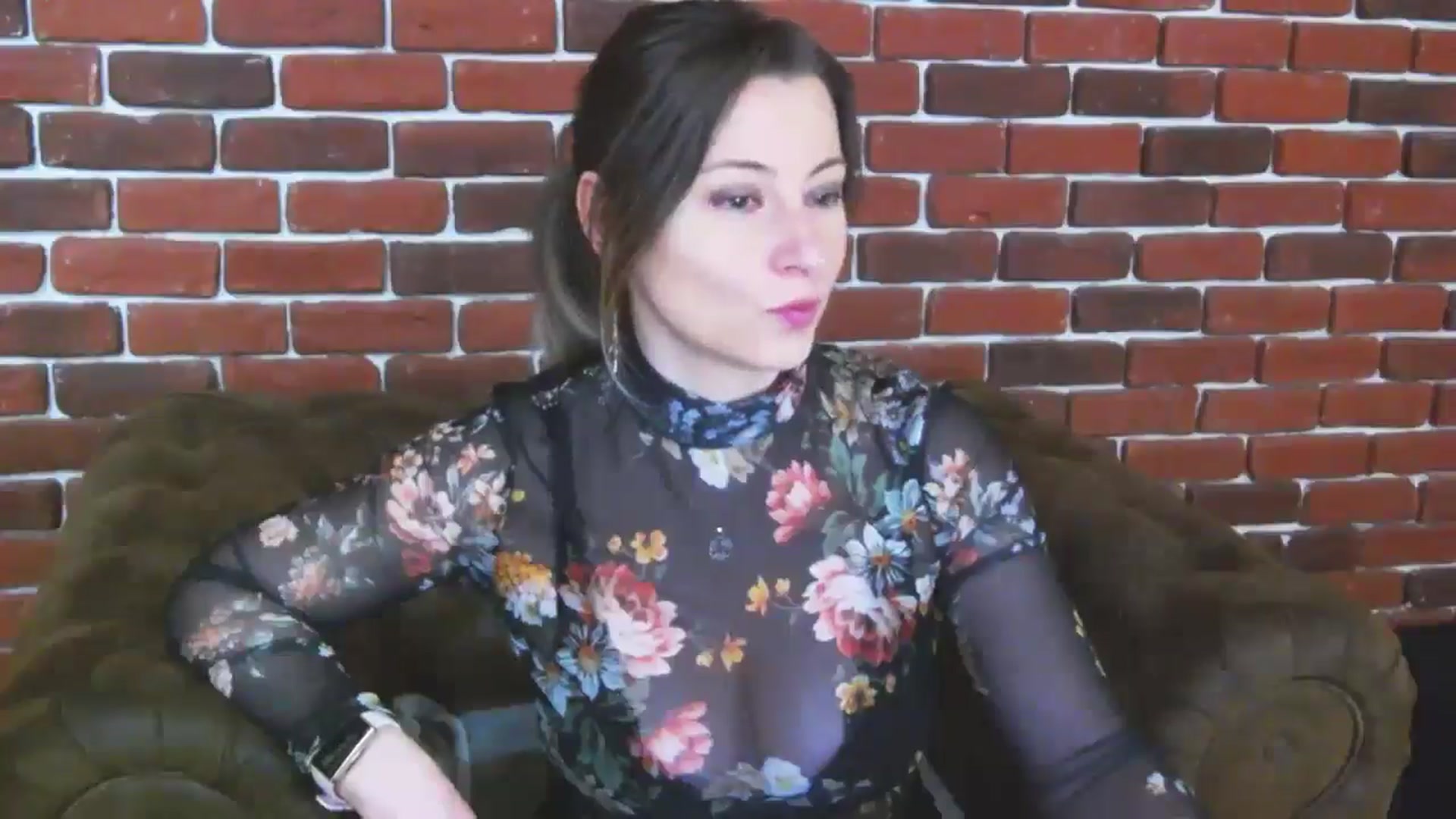 Gallery image thumbnail from DeliceSmile's myfreecams stream on, 02/26/2025, 16:17 image 6 of 20