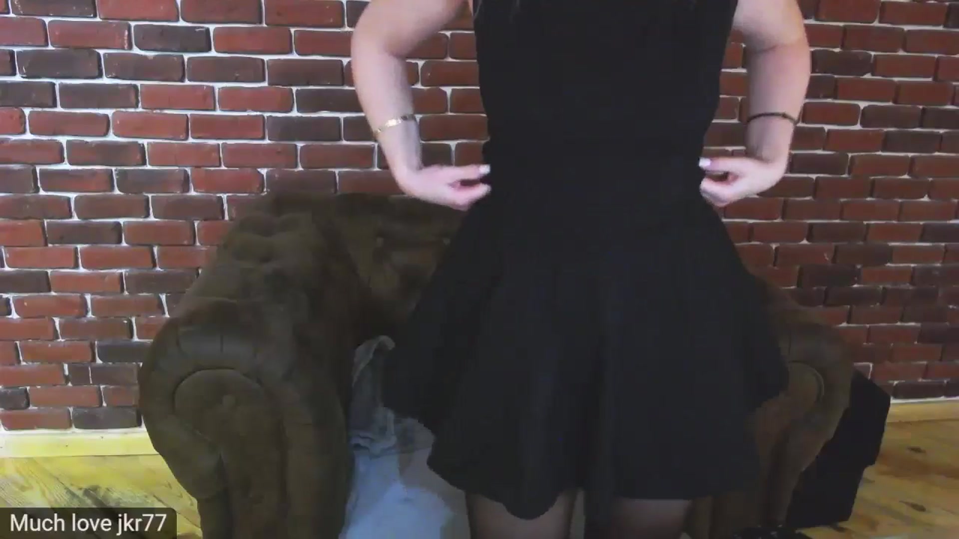 Gallery image thumbnail from DeliceSmile's myfreecams stream on, 12/12/2025, 16:02 image 15 of 20
