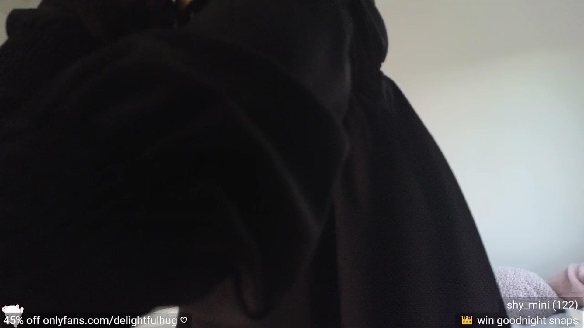 Gallery image thumbnail from DelightfulHug's myfreecams stream on, 05/17/2024, 04:02 image 6 of 20