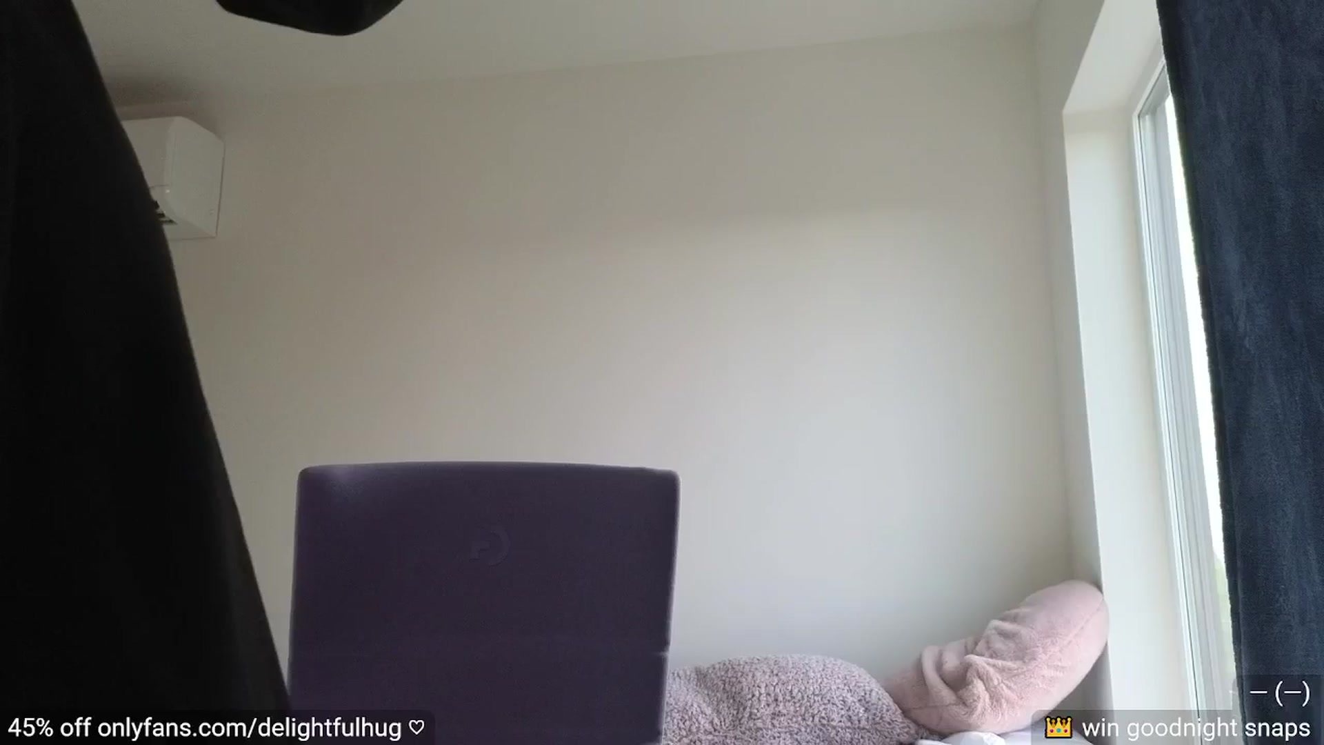 Gallery image thumbnail from DelightfulHug's myfreecams stream on, 05/17/2024, 04:02 image 2 of 20