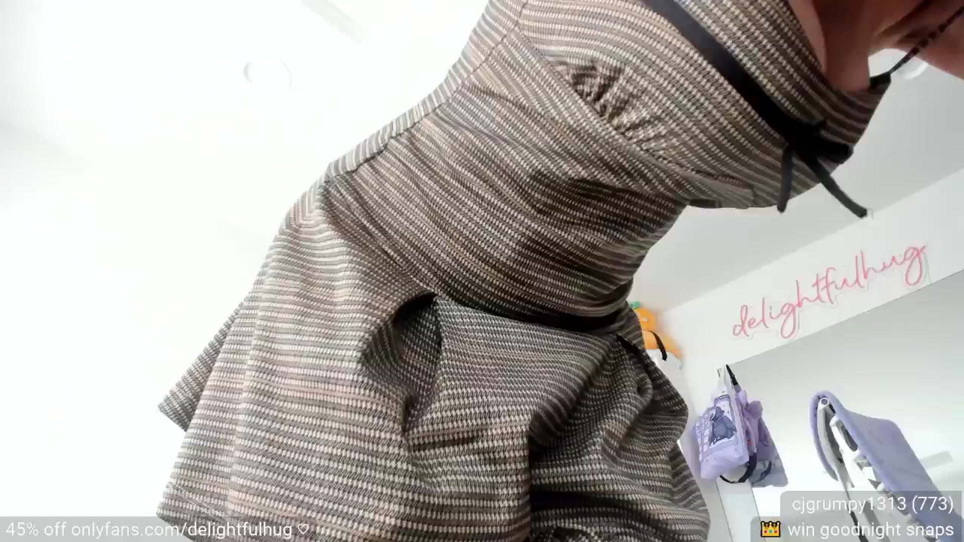 Gallery image thumbnail from DelightfulHug's myfreecams stream on, 08/10/2024, 24:03 image 5 of 20