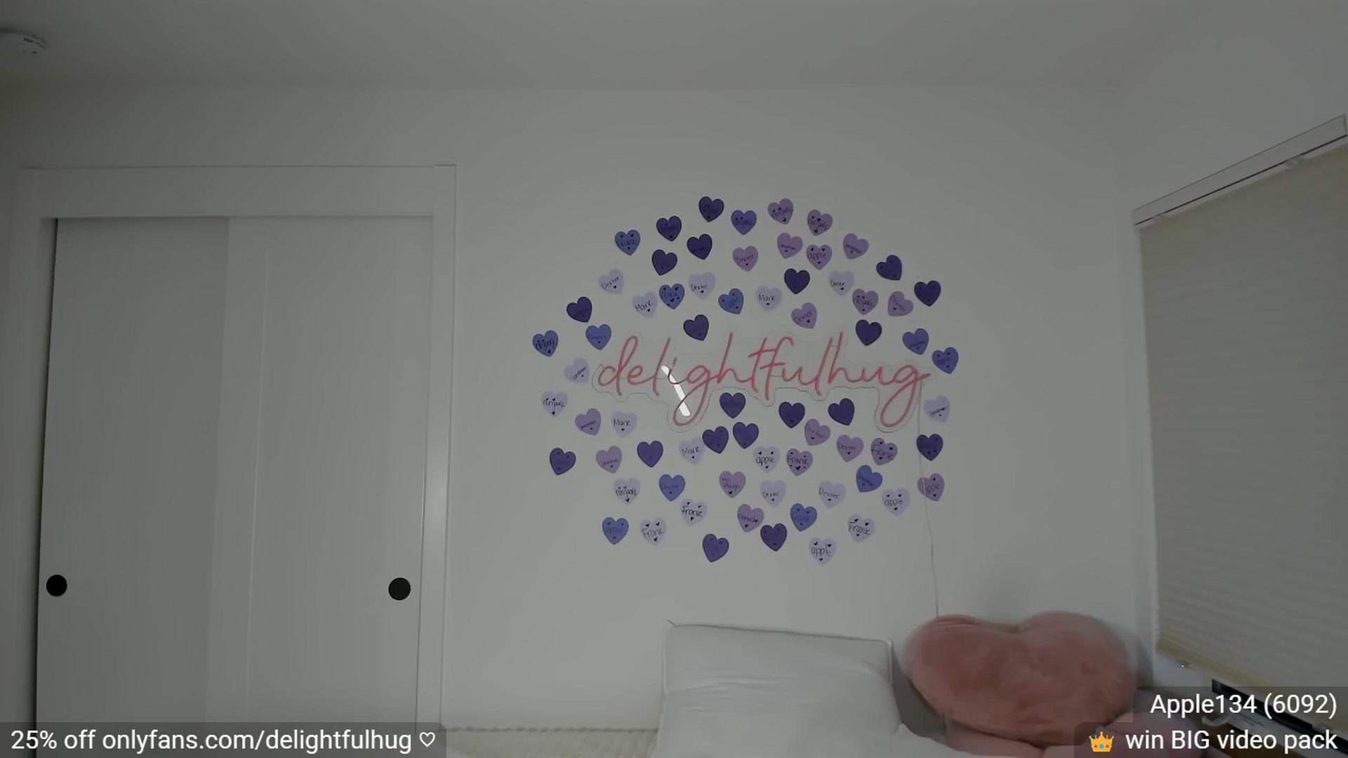 Gallery image thumbnail from DelightfulHug's myfreecams stream on, 06/13/2025, 05:03 image 13 of 20