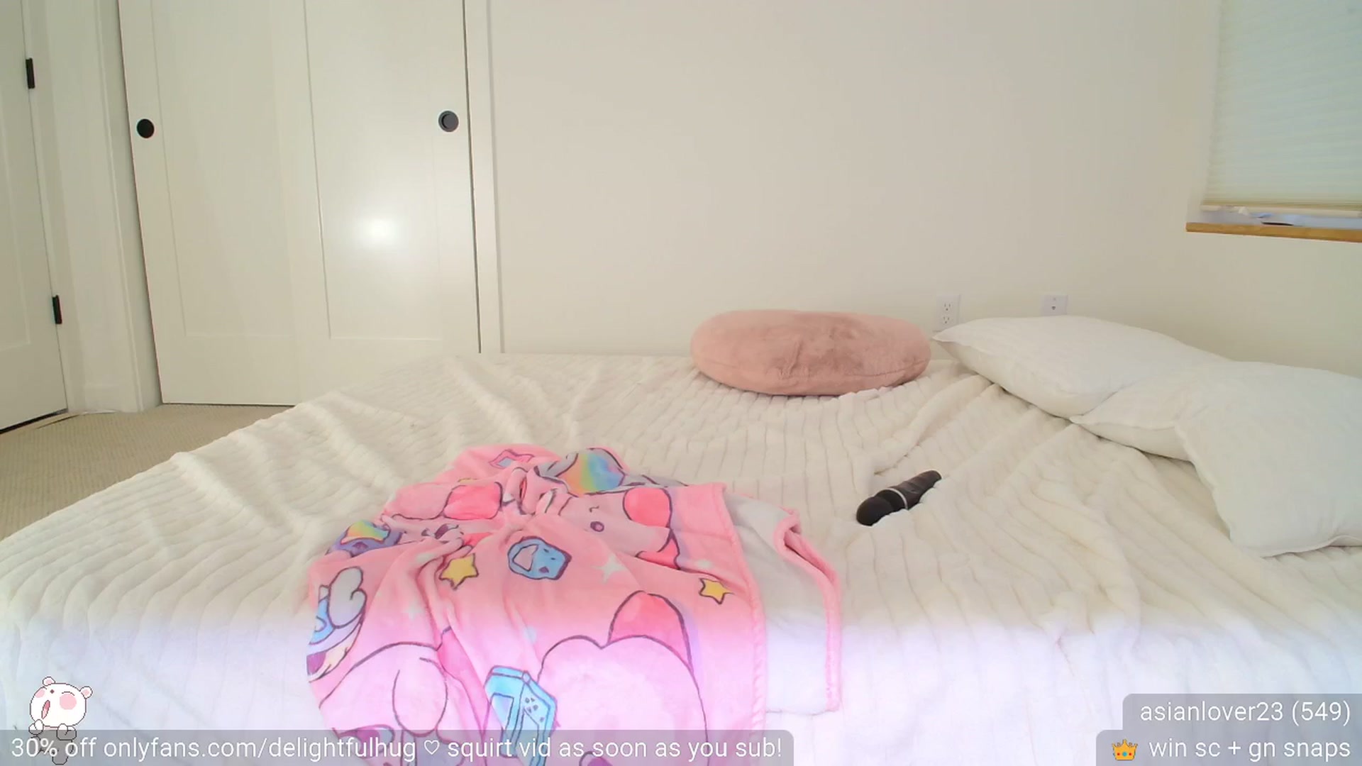 Gallery image thumbnail from DelightfulHug's myfreecams stream on, 08/23/2025, 05:42 image 4 of 20