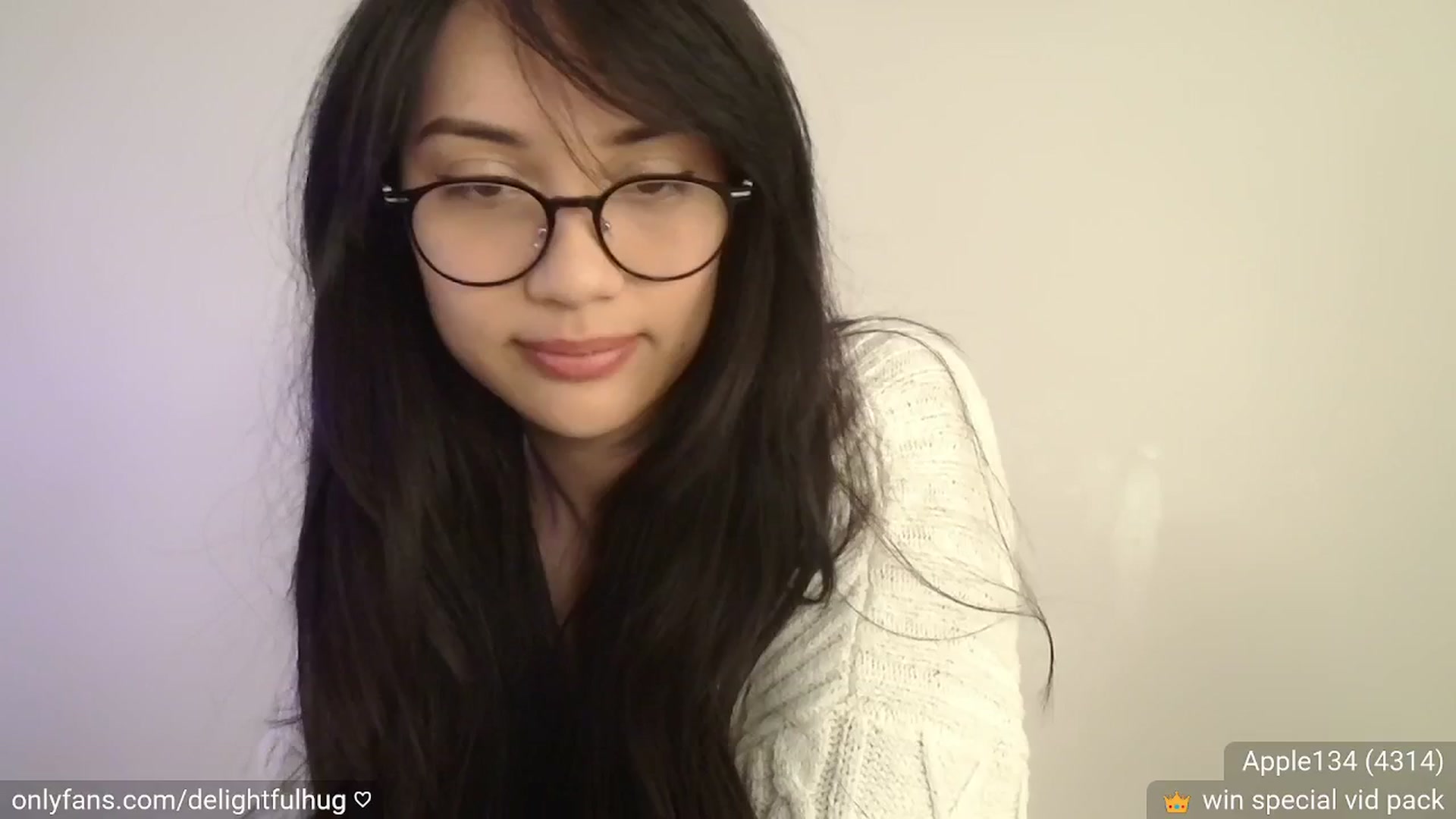 Gallery image thumbnail from DelightfulHug's myfreecams stream on, 03/13/2026, 04:37 image 14 of 20