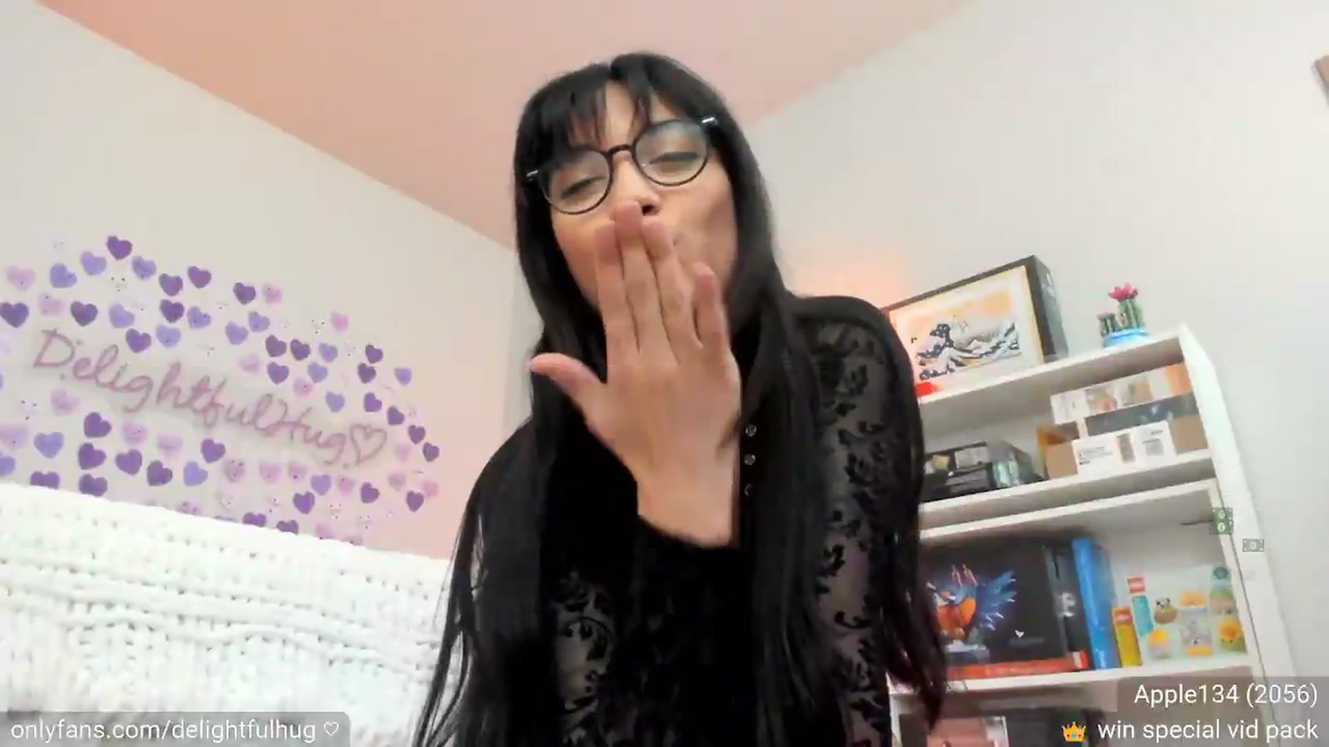 Gallery image thumbnail from DelightfulHug's myfreecams stream on, 04/25/2026, 04:54 image 10 of 20