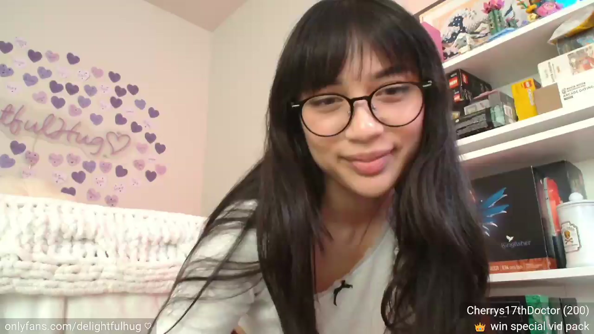 Gallery image thumbnail from DelightfulHug's myfreecams stream on, 06/12/2026, 06:12 image 2 of 20