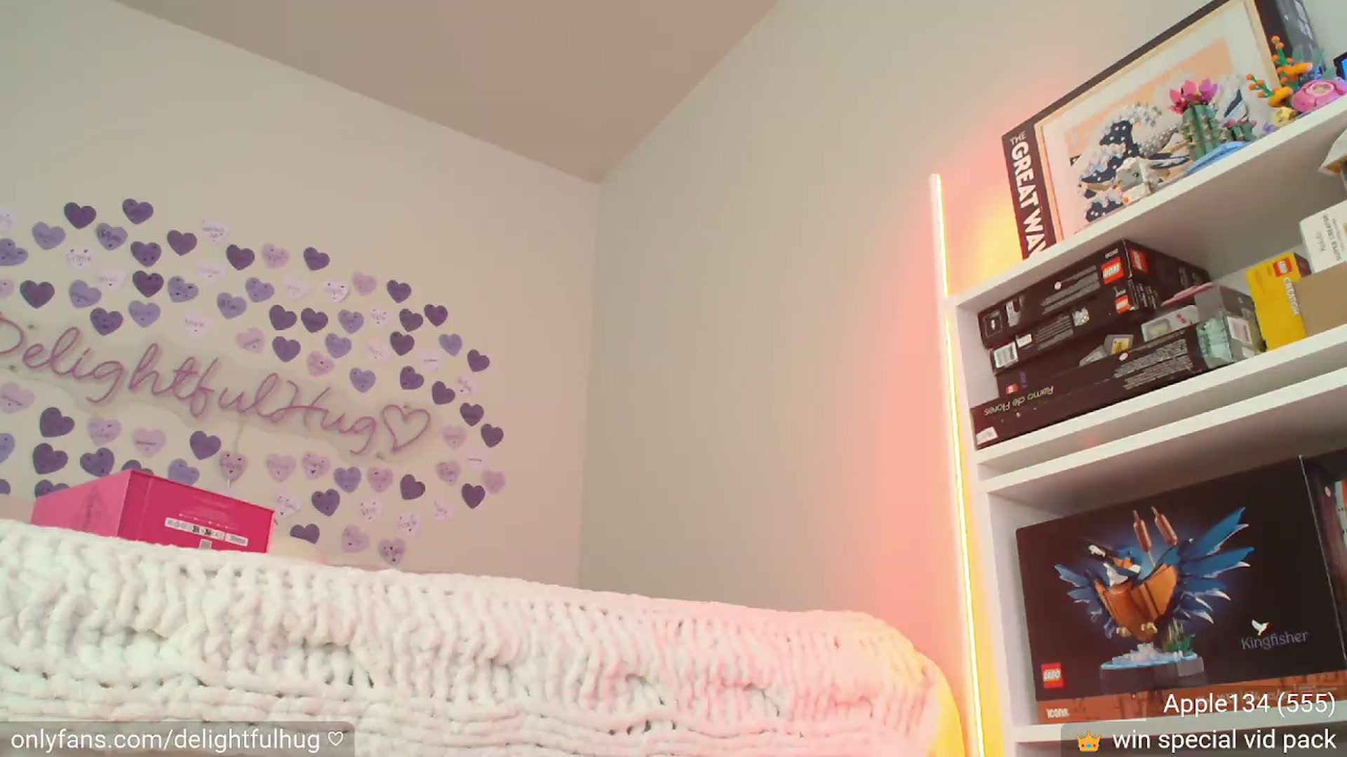 Gallery image thumbnail from DelightfulHug's myfreecams stream on, 06/12/2026, 06:12 image 5 of 20
