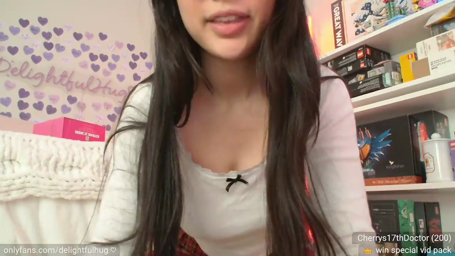 Gallery image thumbnail from DelightfulHug's myfreecams stream on, 06/12/2026, 06:12 image 4 of 20