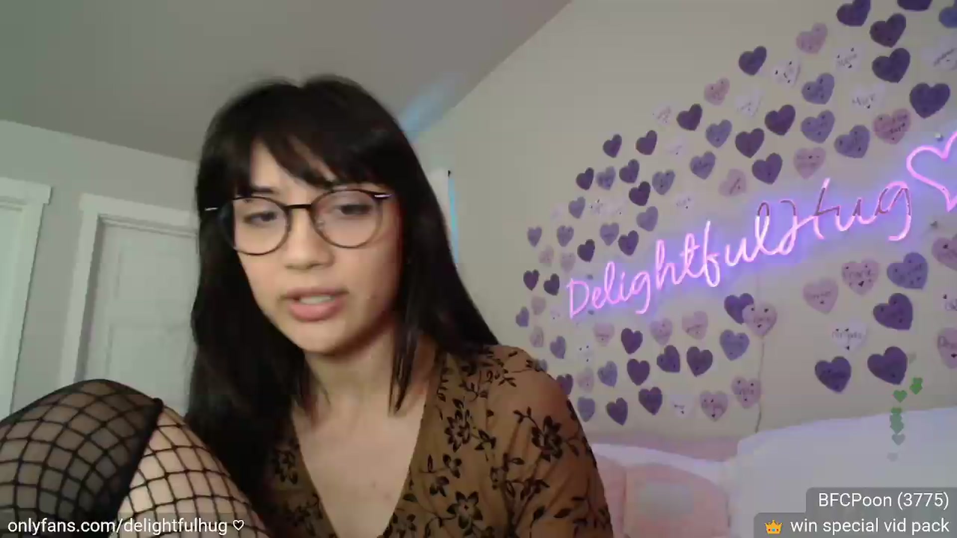 Gallery image thumbnail from DelightfulHug's myfreecams stream on, 08/29/2026, 02:19 image 19 of 20