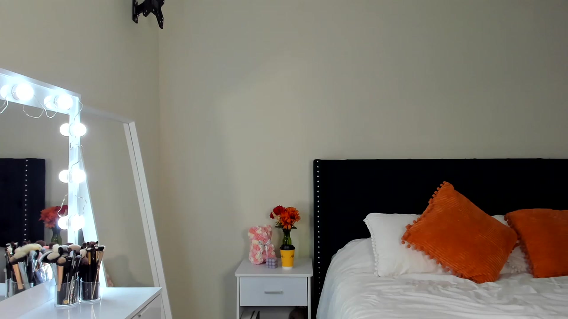 Gallery image thumbnail from DelilahWylde's myfreecams stream on, 02/02/2023, 05:23 image 17 of 20