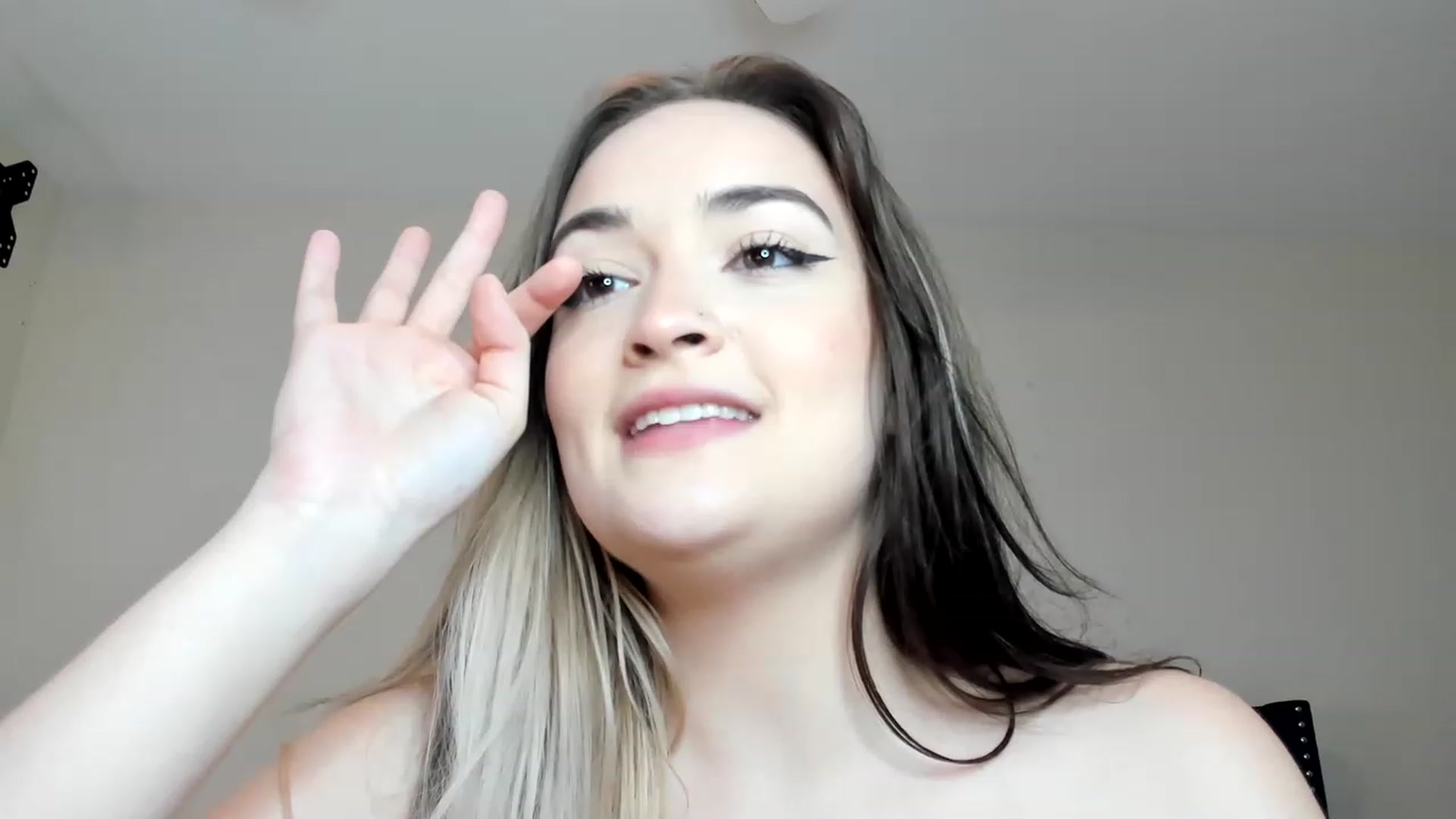 Gallery image thumbnail from DelilahWylde's myfreecams stream on, 02/21/2023, 24:21 image 2 of 20