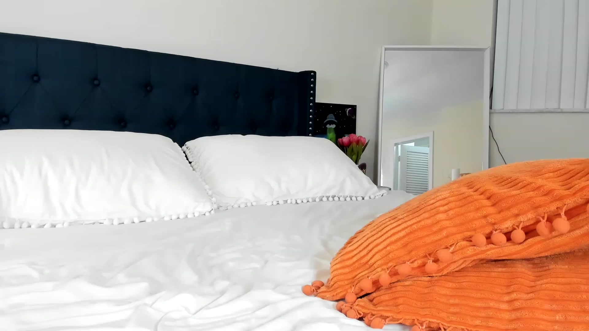 Gallery image thumbnail from DelilahWylde's myfreecams stream on, 08/04/2023, 03:00 image 7 of 20