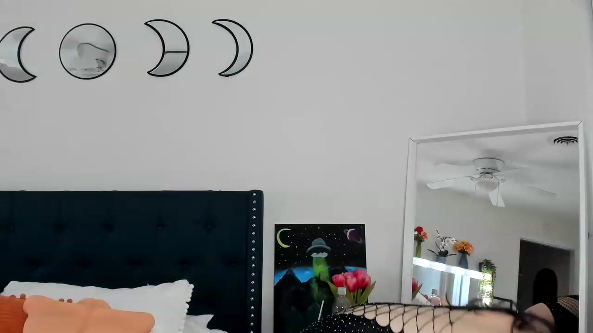 Gallery image thumbnail from DelilahWylde's myfreecams stream on, 08/06/2023, 24:38 image 8 of 20