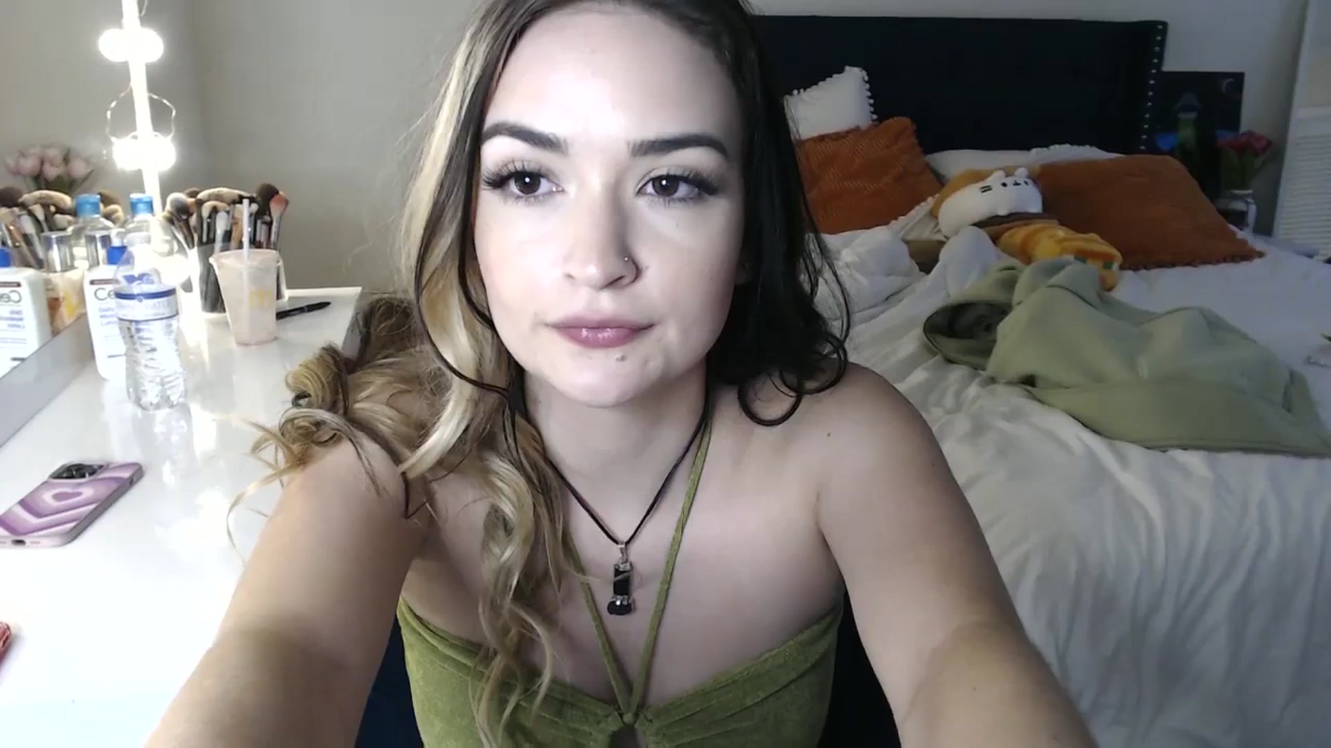 Gallery image thumbnail from DelilahWylde's myfreecams stream on, 09/24/2023, 22:12 image 12 of 20