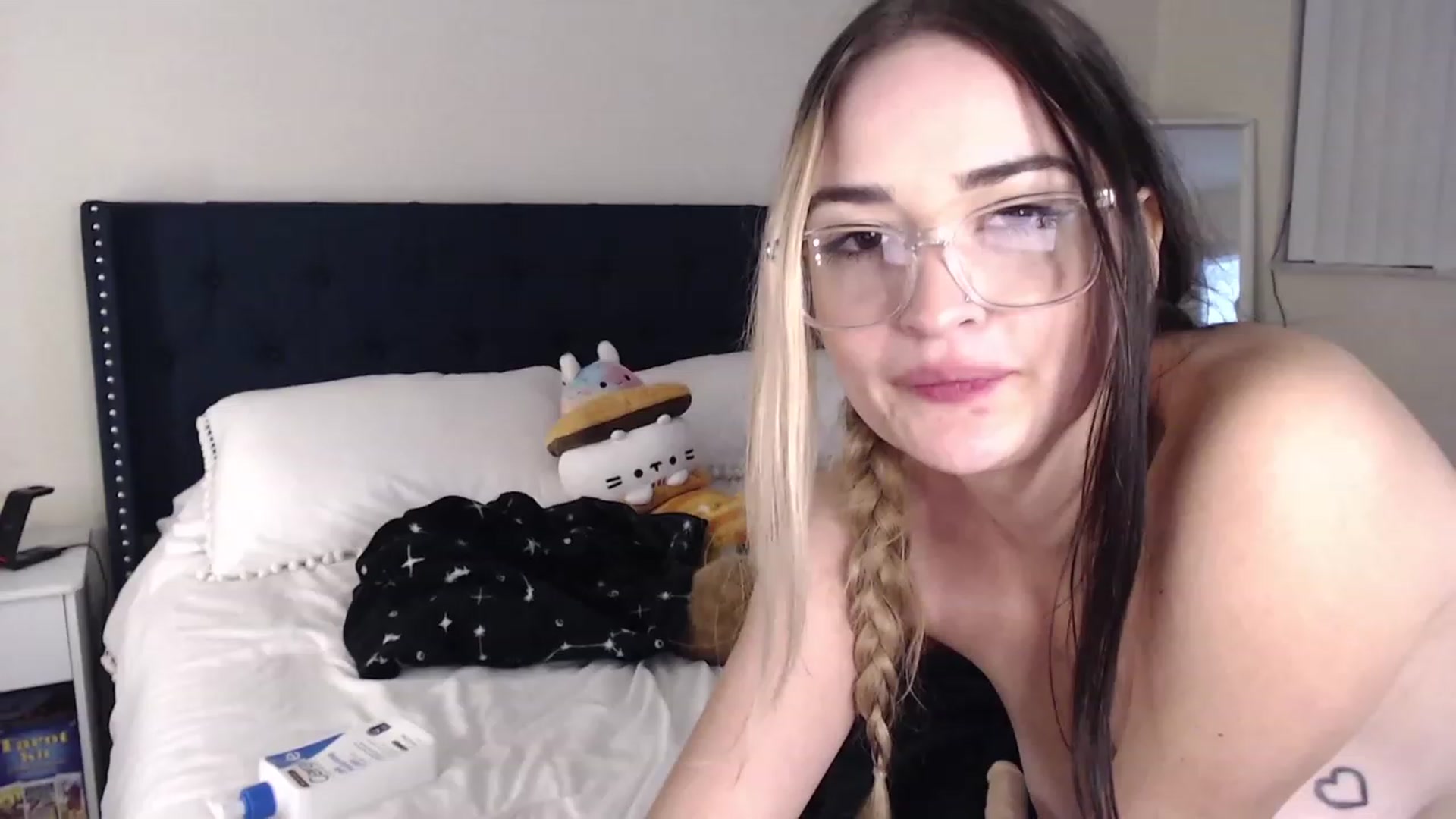 Gallery image thumbnail from DelilahWylde's myfreecams stream on, 09/29/2023, 06:30 image 17 of 20