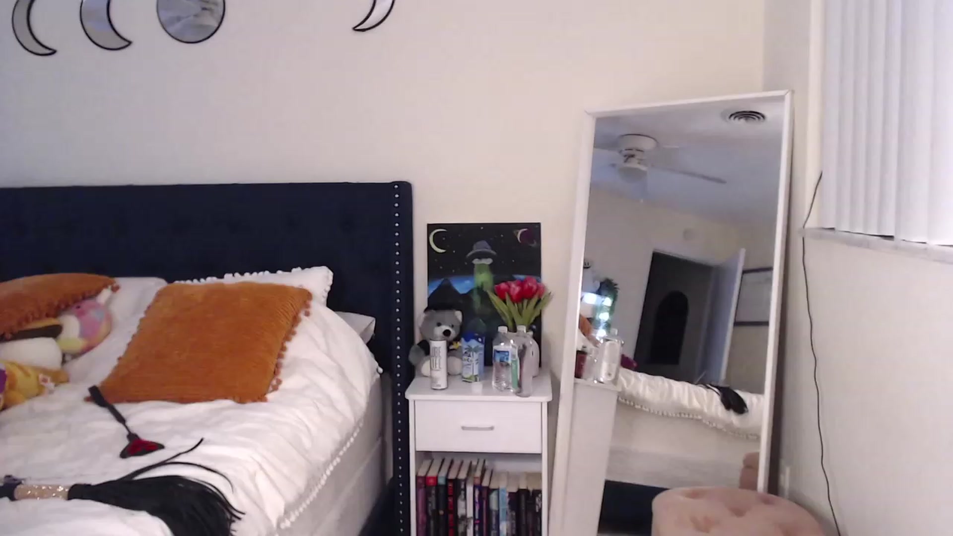 Gallery image thumbnail from DelilahWylde's myfreecams stream on, 10/02/2023, 03:53 image 11 of 20
