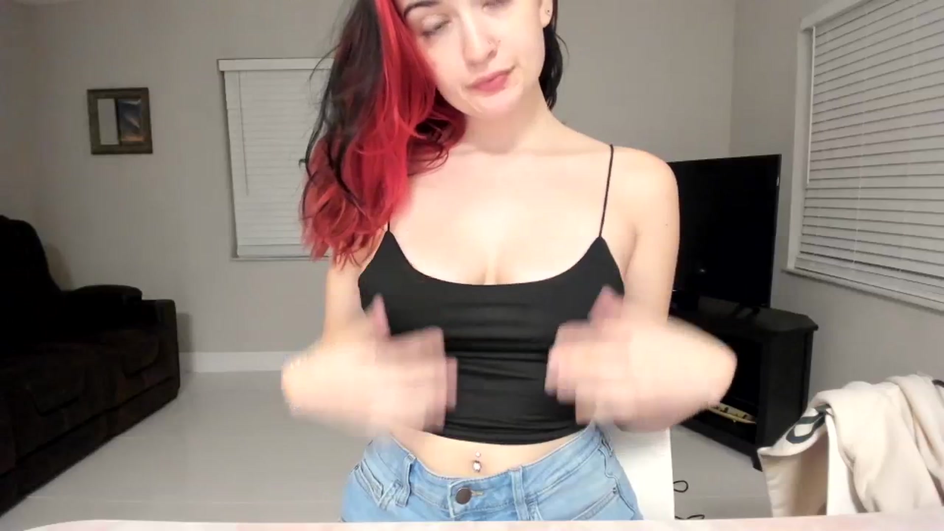 Gallery image thumbnail from DelilahWylde's myfreecams stream on, 10/28/2023, 05:01 image 16 of 20