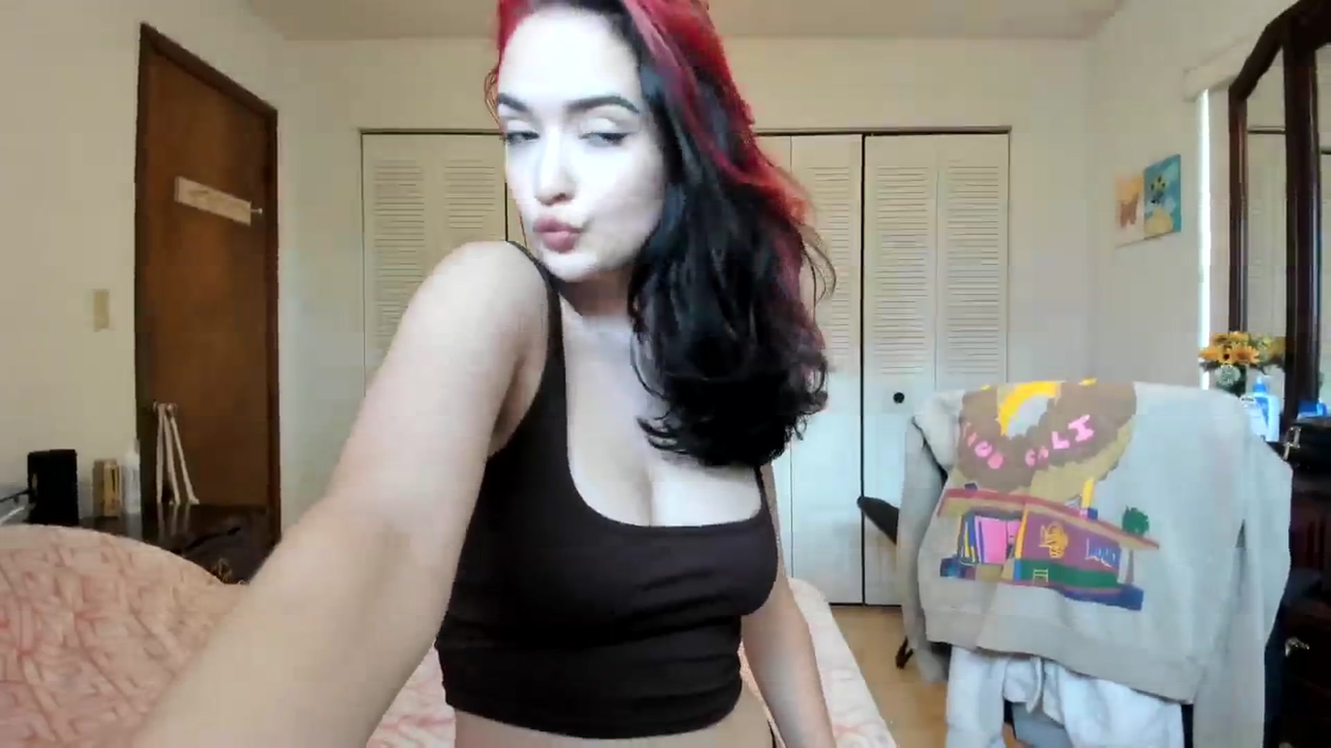 Gallery image thumbnail from DelilahWylde's myfreecams stream on, 11/03/2023, 17:49 image 12 of 20