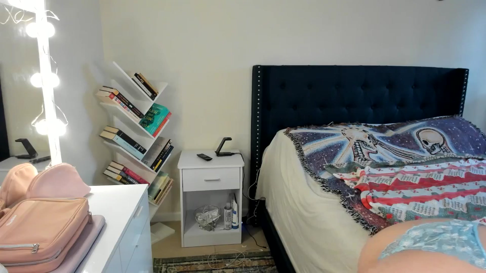 Gallery image thumbnail from DelilahWylde's myfreecams stream on, 12/16/2024, 20:52 image 20 of 20