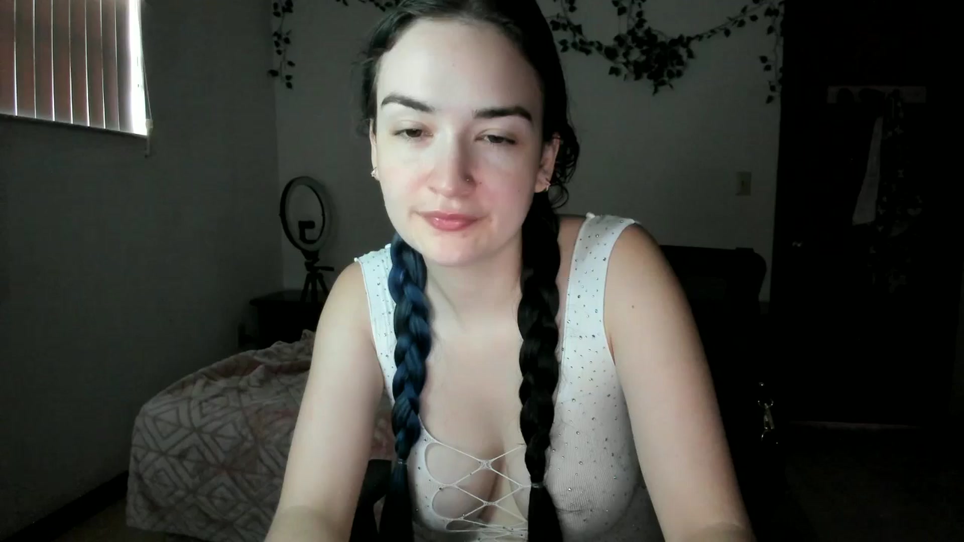 Gallery image thumbnail from DelilahWylde's myfreecams stream on, 01/06/2025, 20:58 image 6 of 20