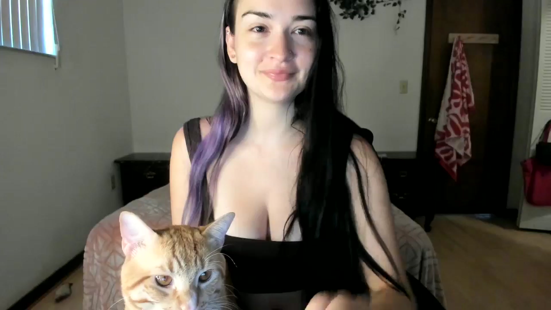 Gallery image thumbnail from DelilahWylde's myfreecams stream on, 04/11/2025, 16:08 image 5 of 20