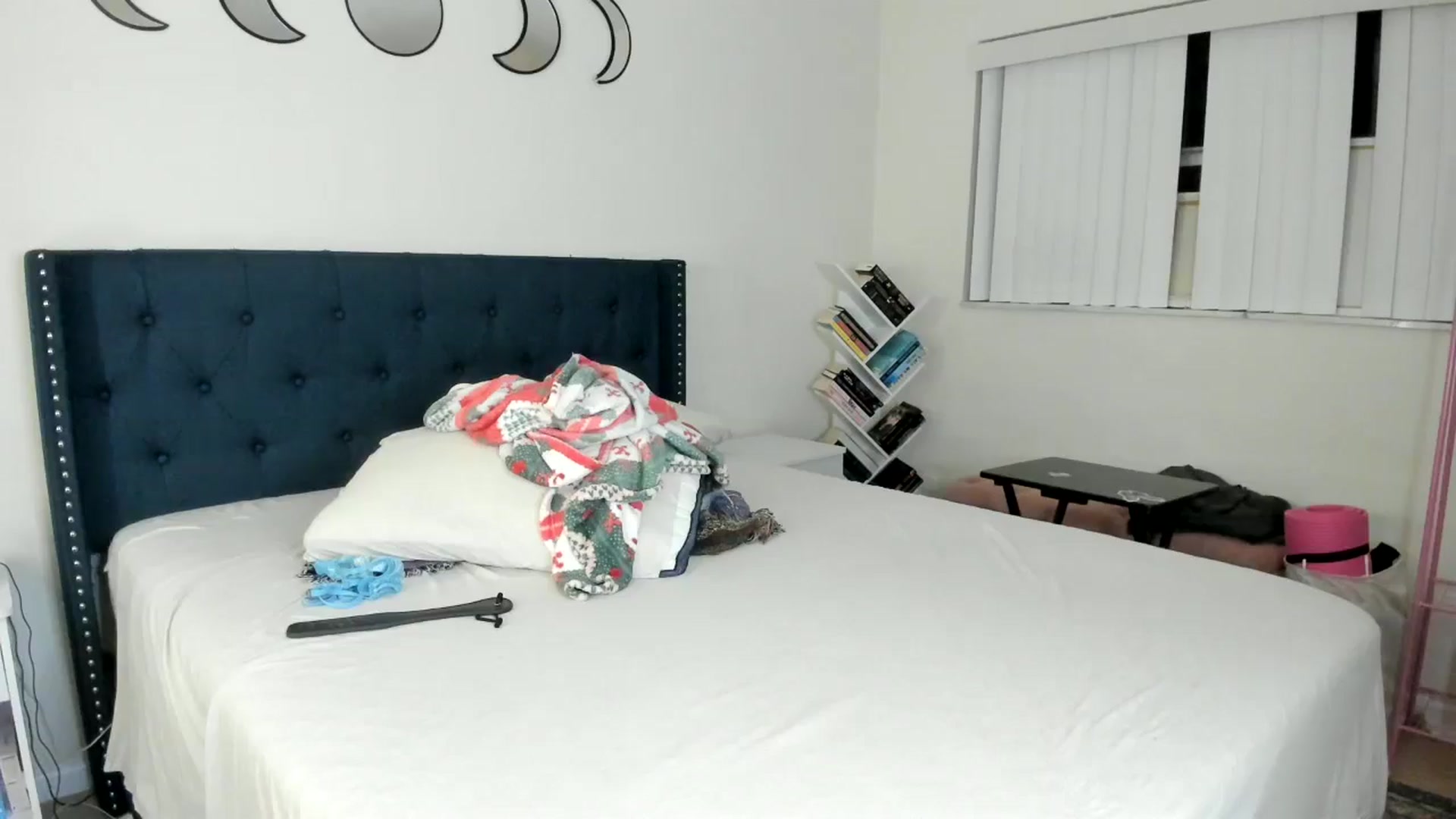 Gallery image thumbnail from DelilahWylde's myfreecams stream on, 05/26/2025, 02:33 image 14 of 20