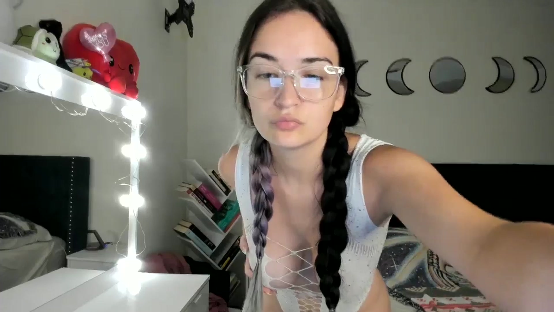 Gallery image thumbnail from DelilahWylde's myfreecams stream on, 06/04/2025, 24:45 image 2 of 20