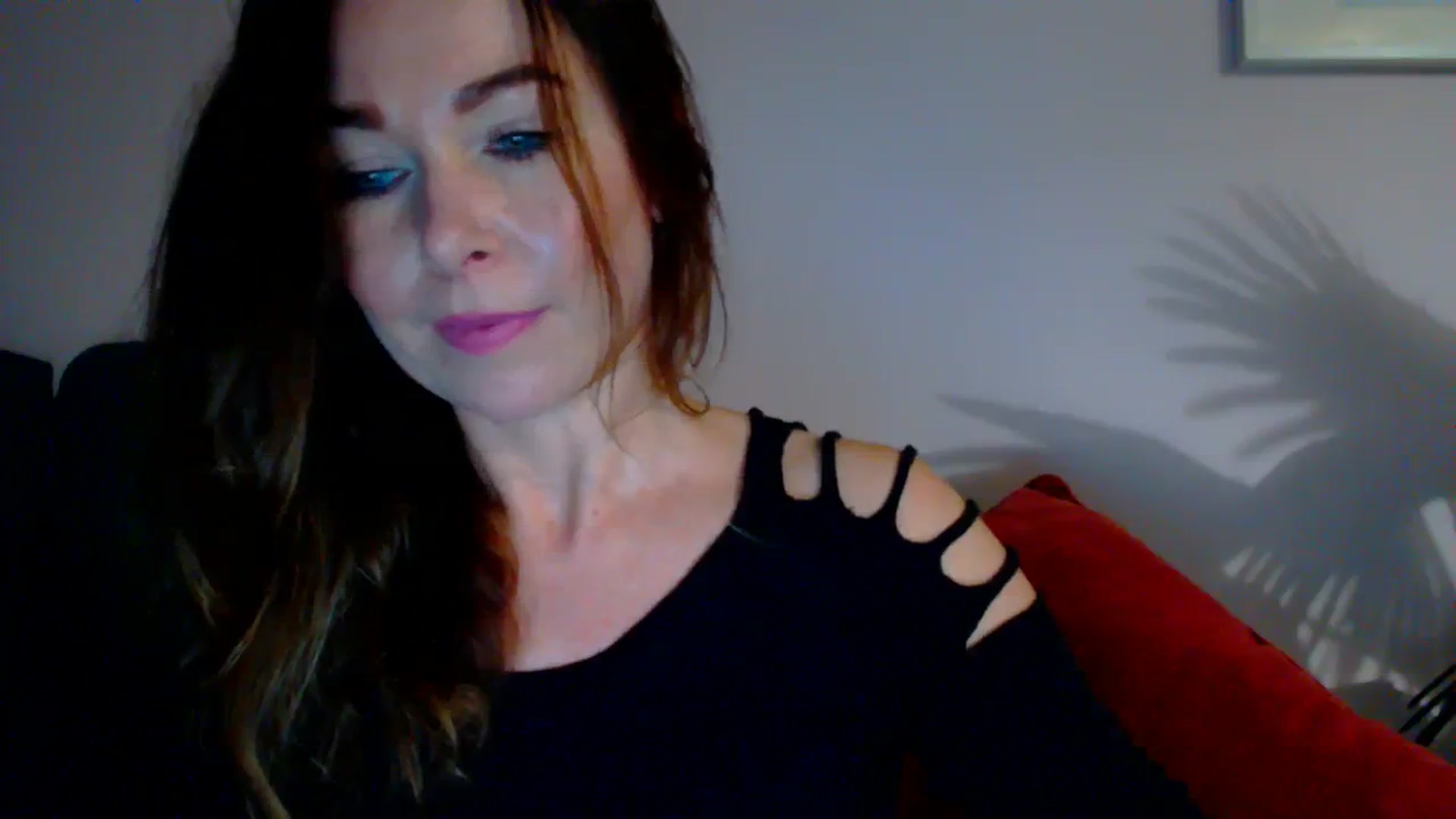 Gallery image thumbnail from Delilah_sweet's myfreecams stream on, 11/09/2023, 17:47 image 3 of 20