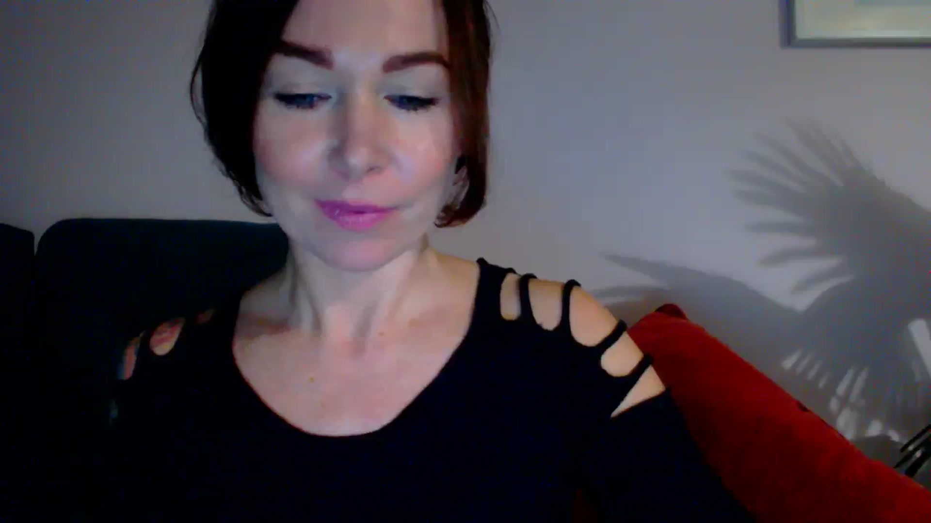 Gallery image thumbnail from Delilah_sweet's myfreecams stream on, 11/09/2023, 17:47 image 12 of 20