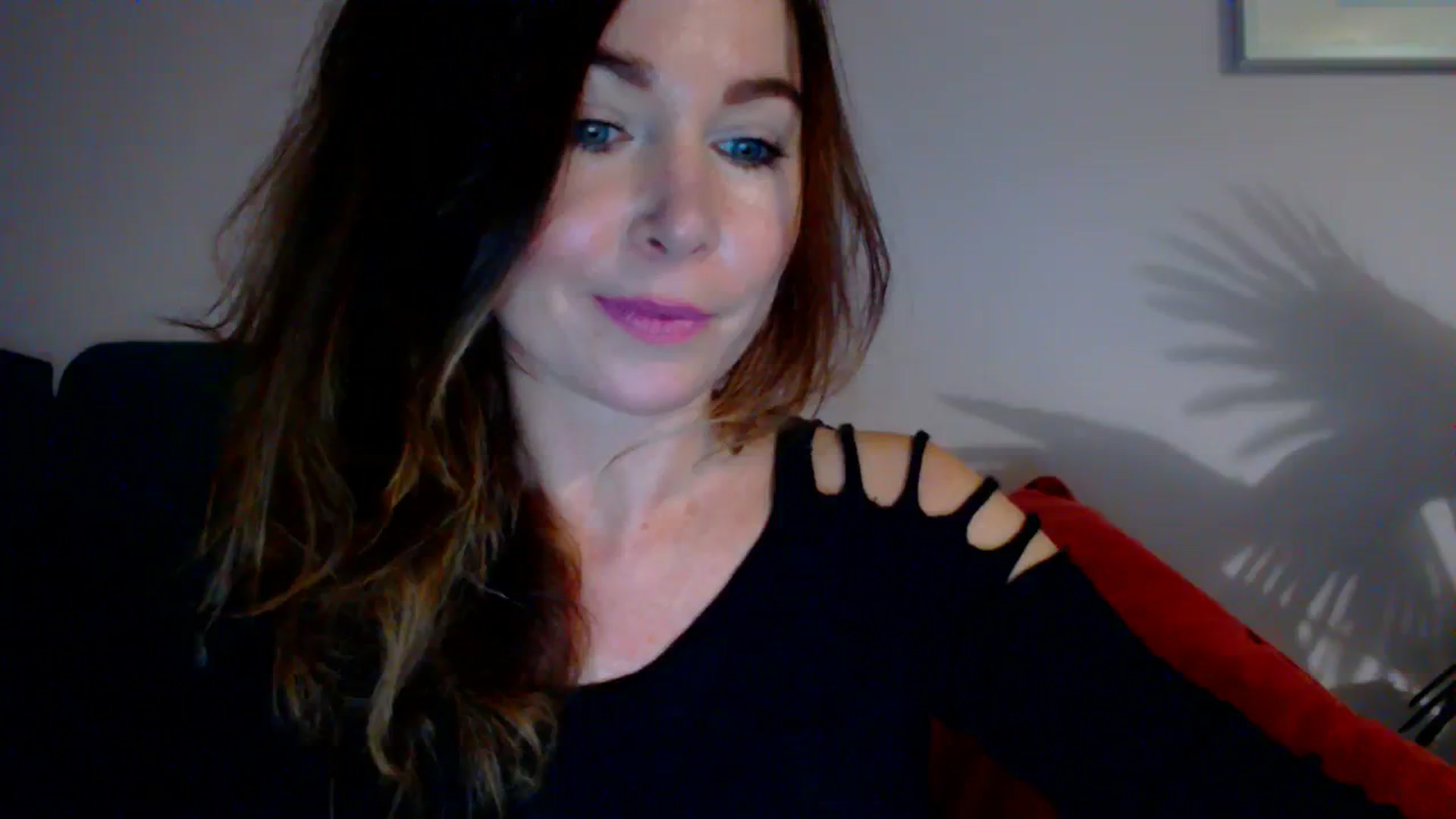 Gallery image thumbnail from Delilah_sweet's myfreecams stream on, 11/09/2023, 17:47 image 5 of 20