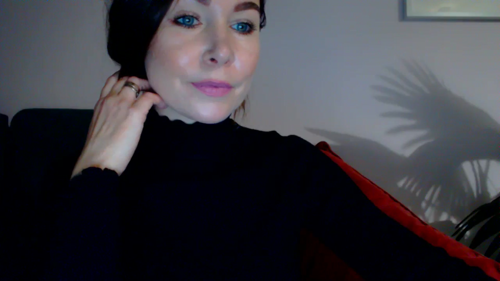 Gallery image thumbnail from Delilah_sweet's myfreecams stream on, 11/13/2023, 16:35 image 19 of 20