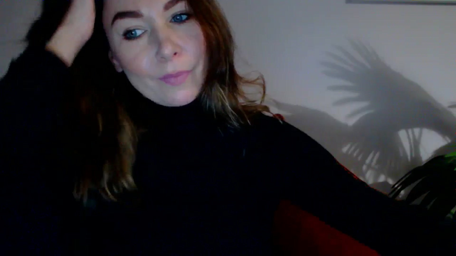 Gallery image thumbnail from Delilah_sweet's myfreecams stream on, 11/13/2023, 17:47 image 14 of 20