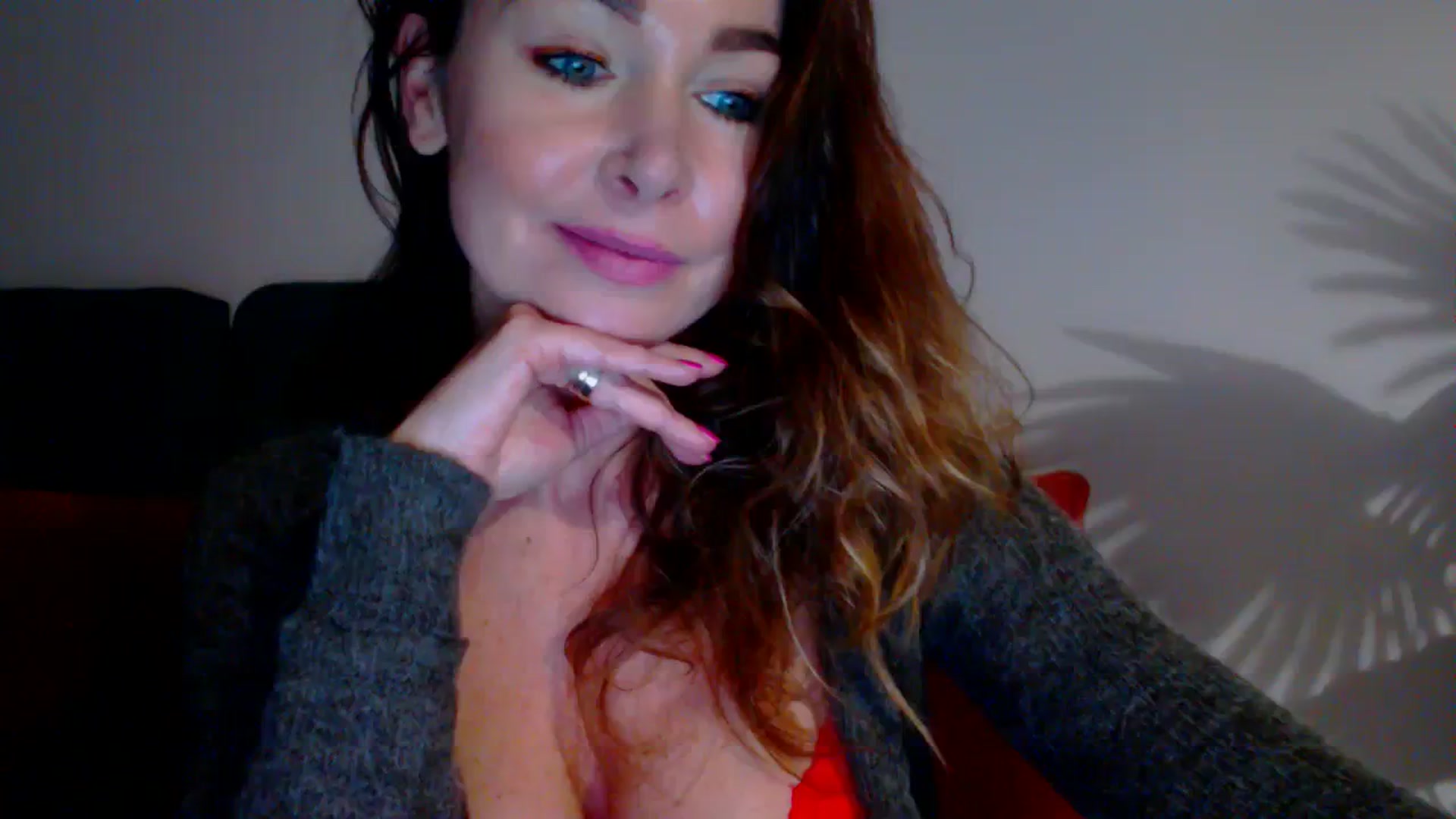 Gallery image thumbnail from Delilah_sweet's myfreecams stream on, 11/15/2023, 18:24 image 7 of 20