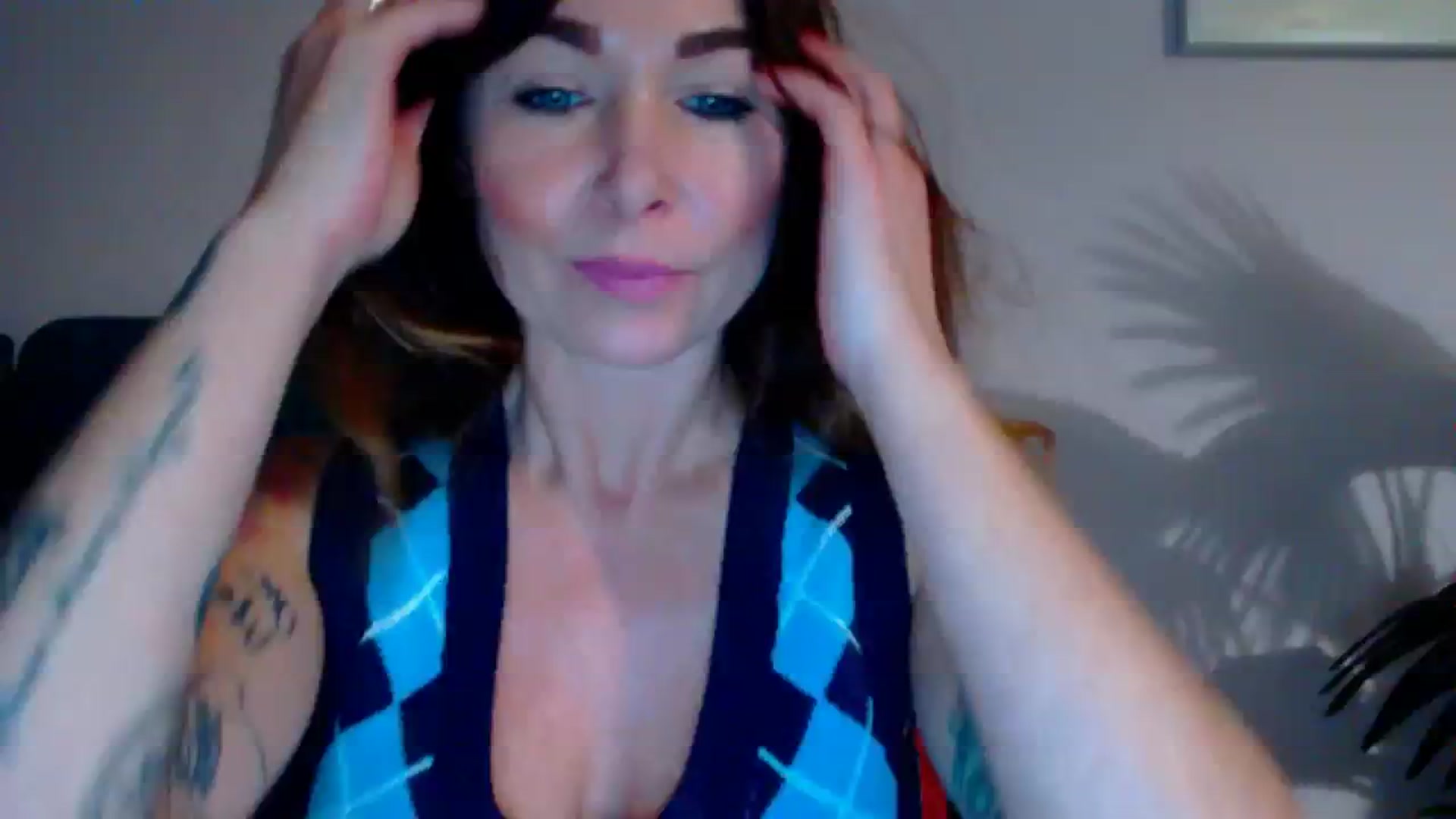 Gallery image thumbnail from Delilah_sweet's myfreecams stream on, 11/16/2023, 14:37 image 7 of 20