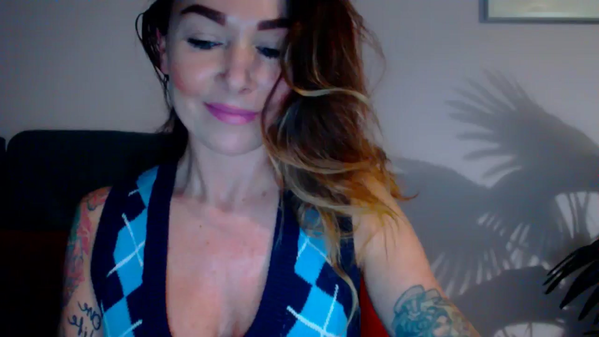 Gallery image thumbnail from Delilah_sweet's myfreecams stream on, 11/16/2023, 14:37 image 4 of 20
