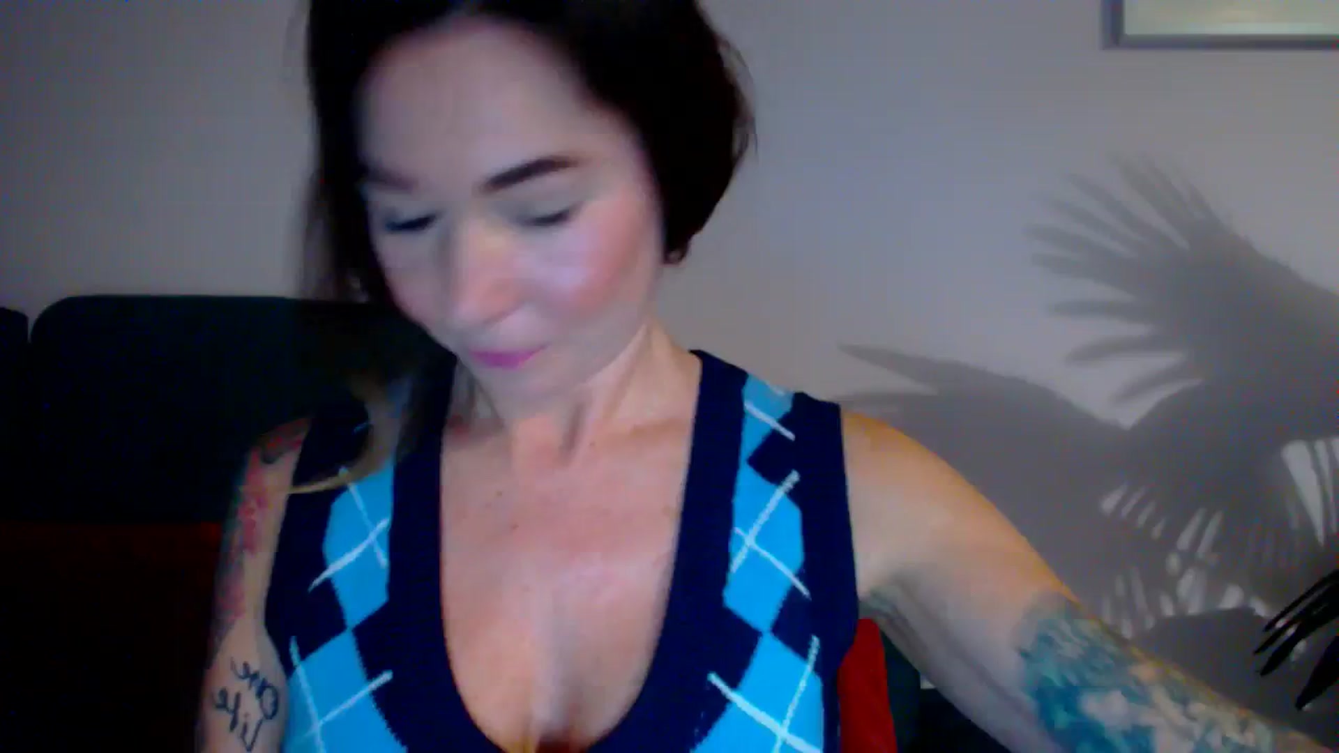 Gallery image thumbnail from Delilah_sweet's myfreecams stream on, 11/16/2023, 14:37 image 15 of 20