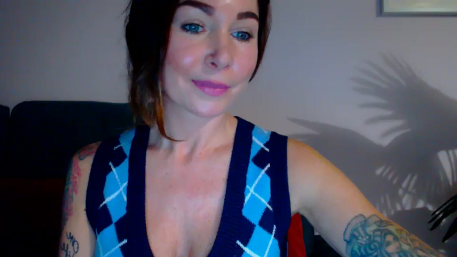 Gallery image thumbnail from Delilah_sweet's myfreecams stream on, 11/16/2023, 14:37 image 16 of 20