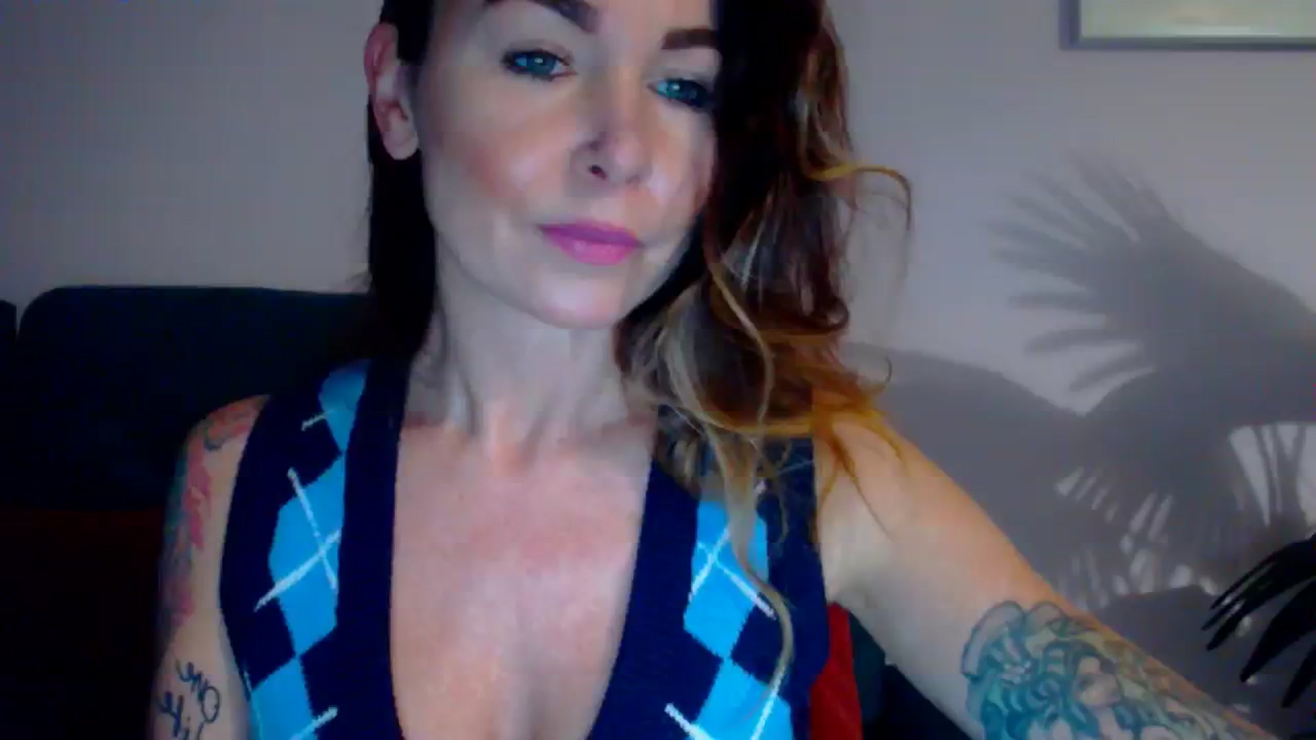 Gallery image thumbnail from Delilah_sweet's myfreecams stream on, 11/16/2023, 14:37 image 1 of 20